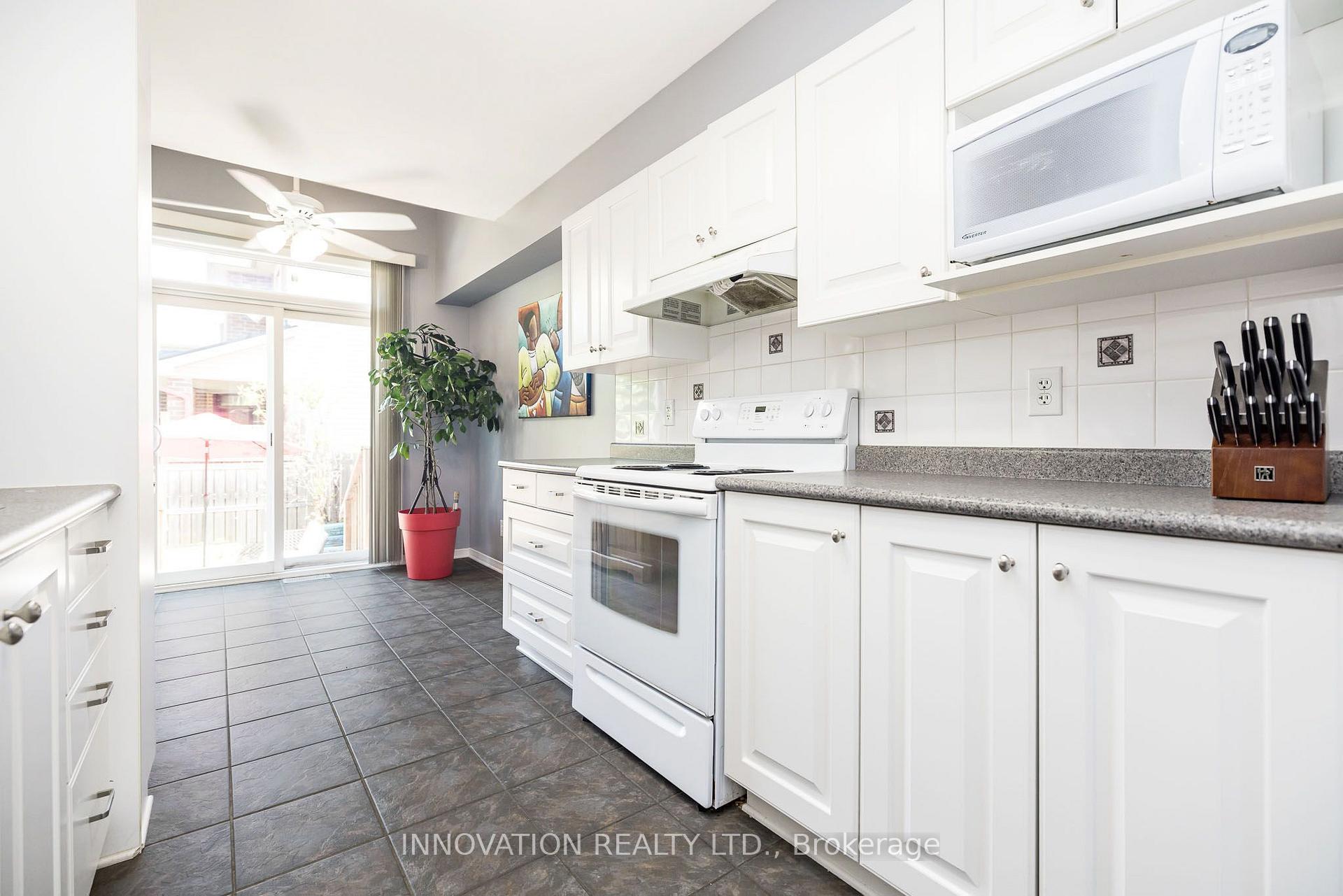 Photo 16 of 277 Applecross Crescent, Ottawa, Kanata - Morgan's Grant/South March — HOMEH