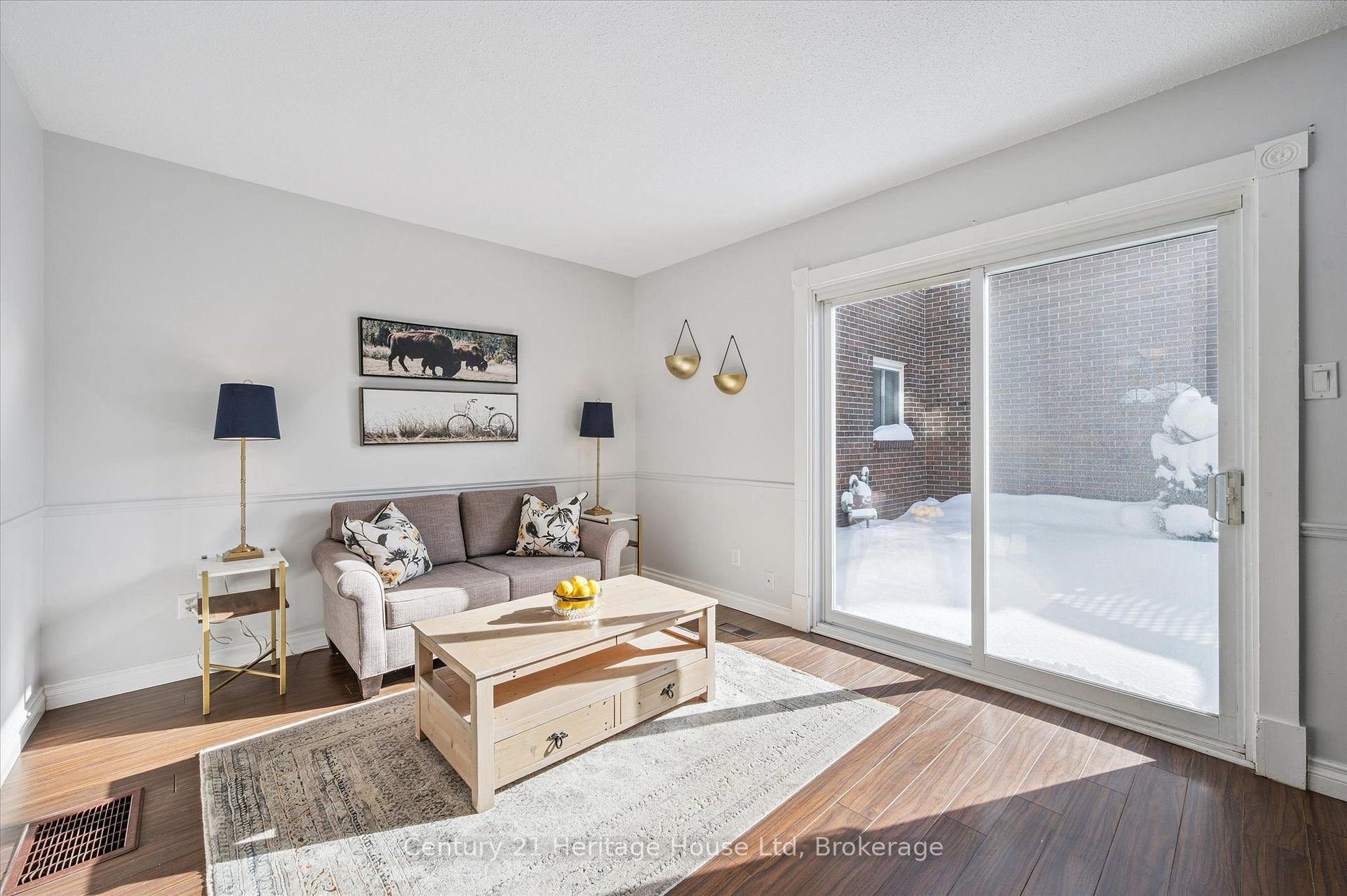 Photo 9 of Unit 230, 31 Greengate Road, Guelph, Junction/Onward Willow — HOMEH