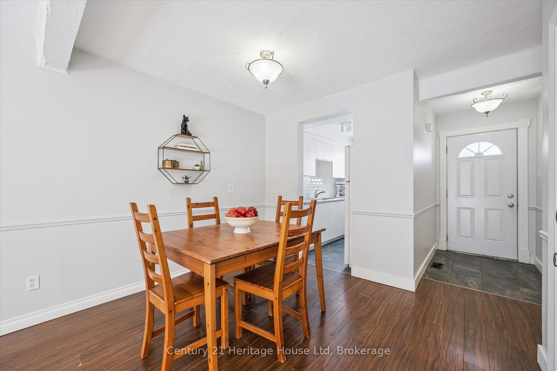 Photo 13 of Unit 230, 31 Greengate Road, Guelph, Junction/Onward Willow — HOMEH