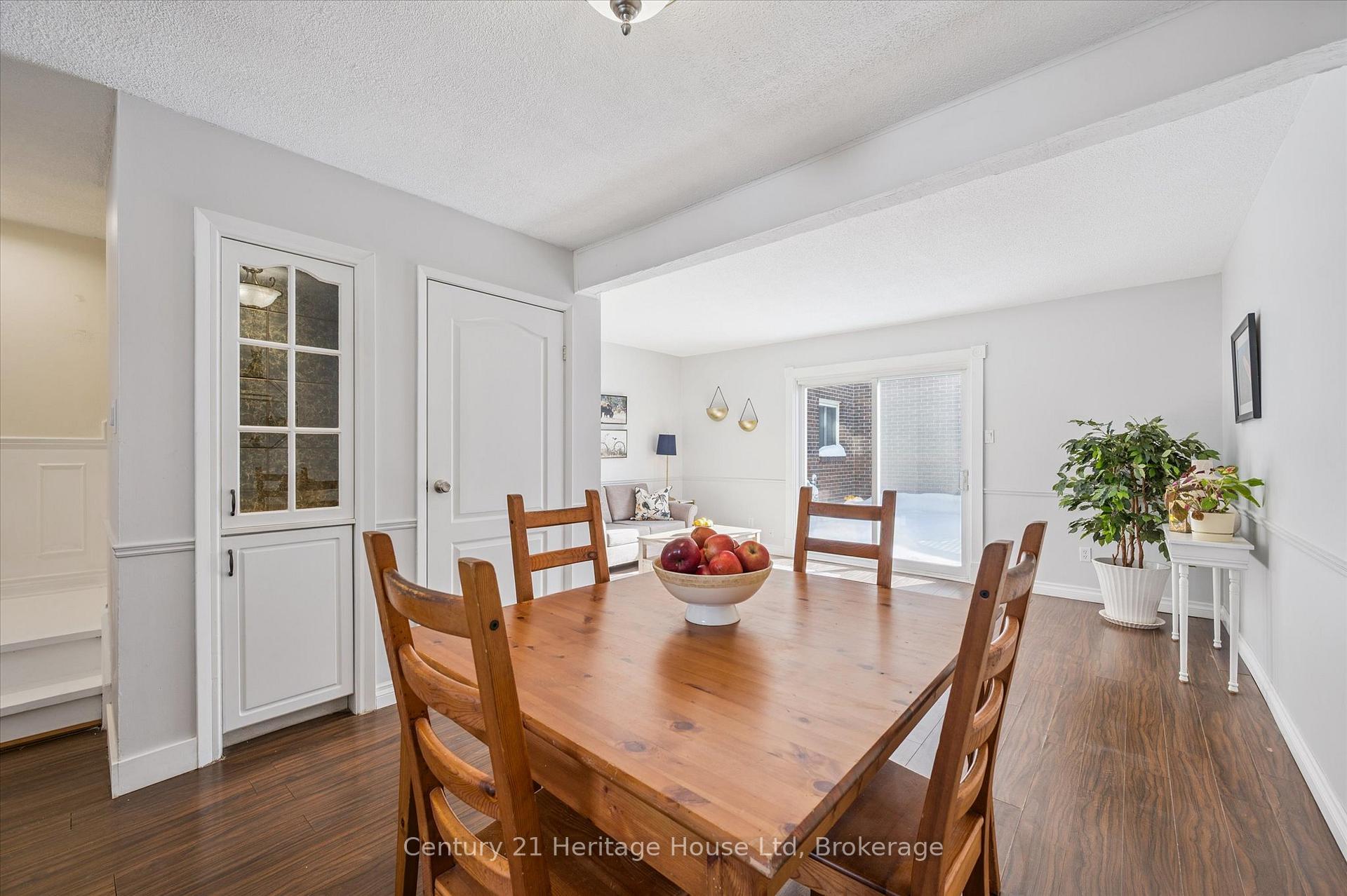Photo 15 of Unit 230, 31 Greengate Road, Guelph, Junction/Onward Willow — HOMEH