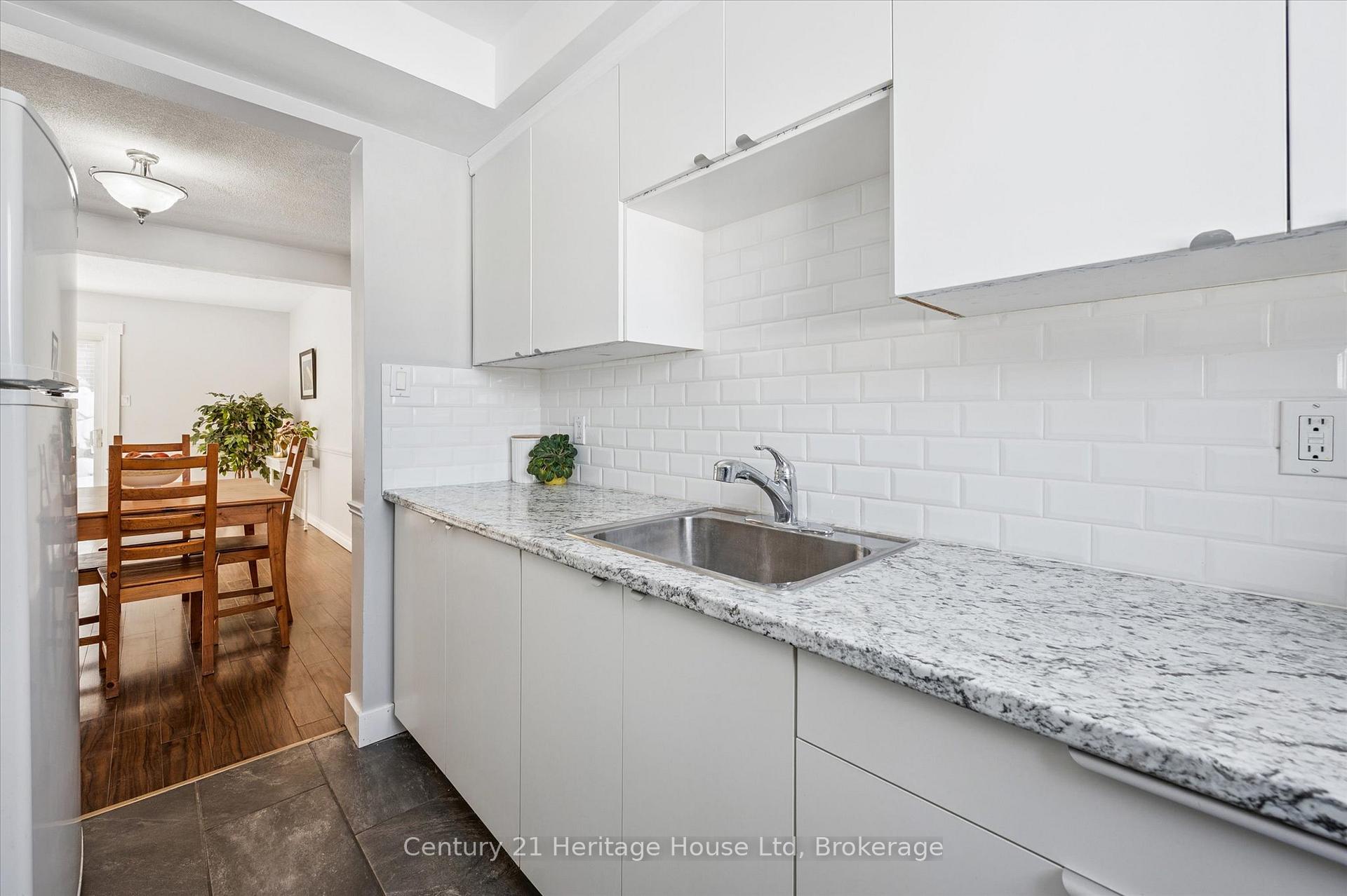 Photo 17 of Unit 230, 31 Greengate Road, Guelph, Junction/Onward Willow — HOMEH