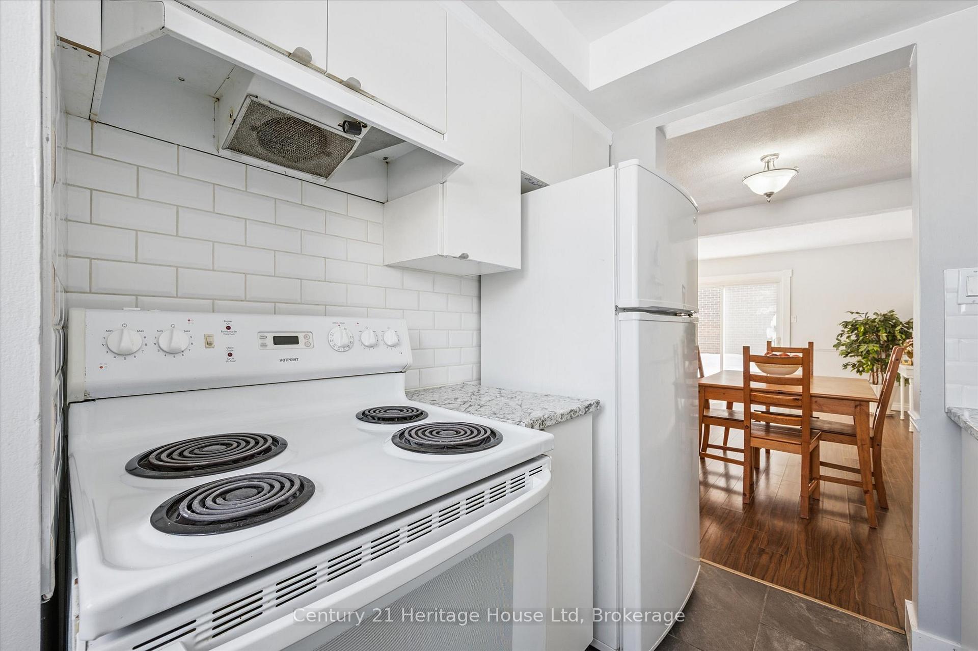 Photo 18 of Unit 230, 31 Greengate Road, Guelph, Junction/Onward Willow — HOMEH