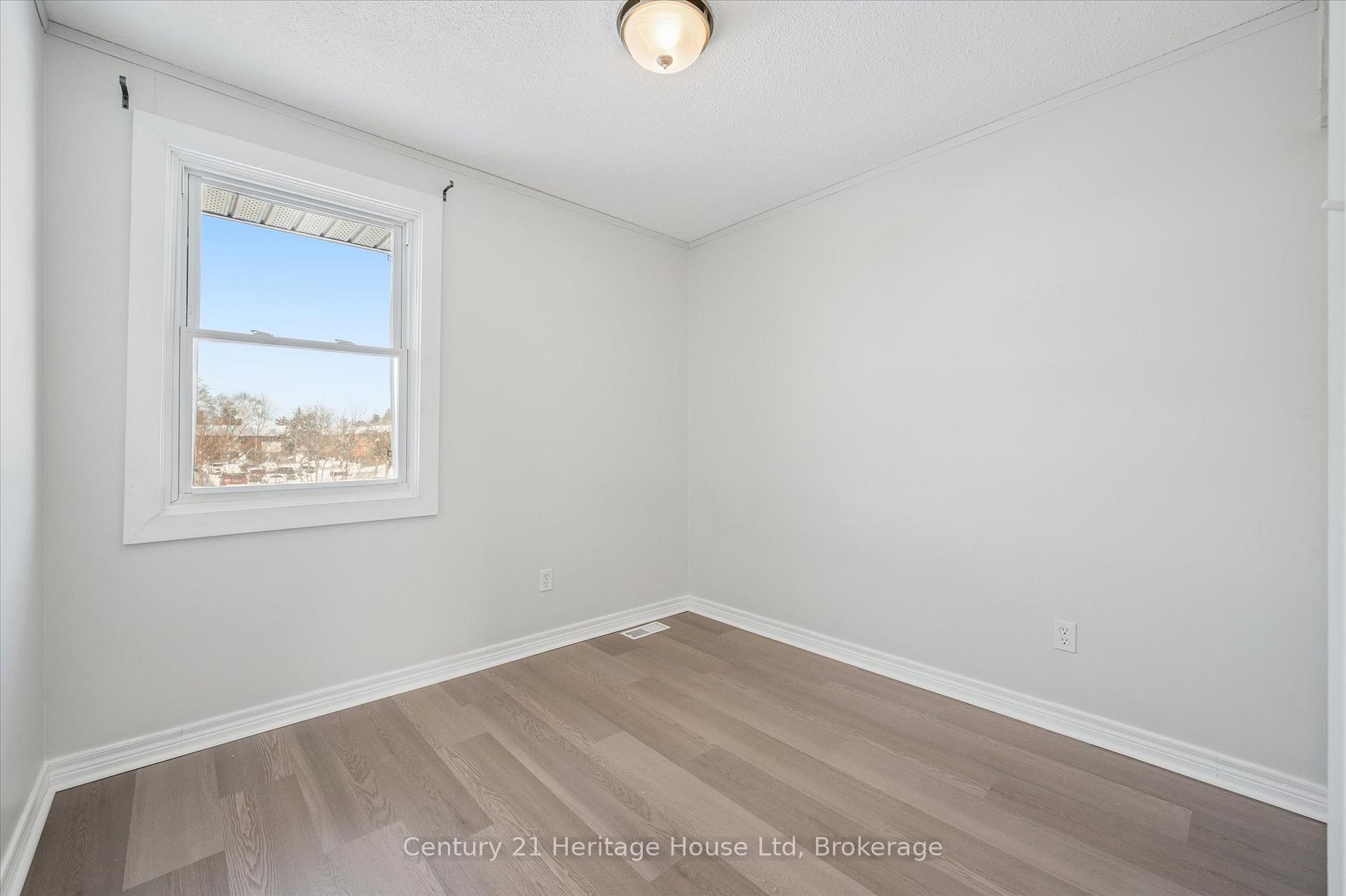Photo 21 of Unit 230, 31 Greengate Road, Guelph, Junction/Onward Willow — HOMEH