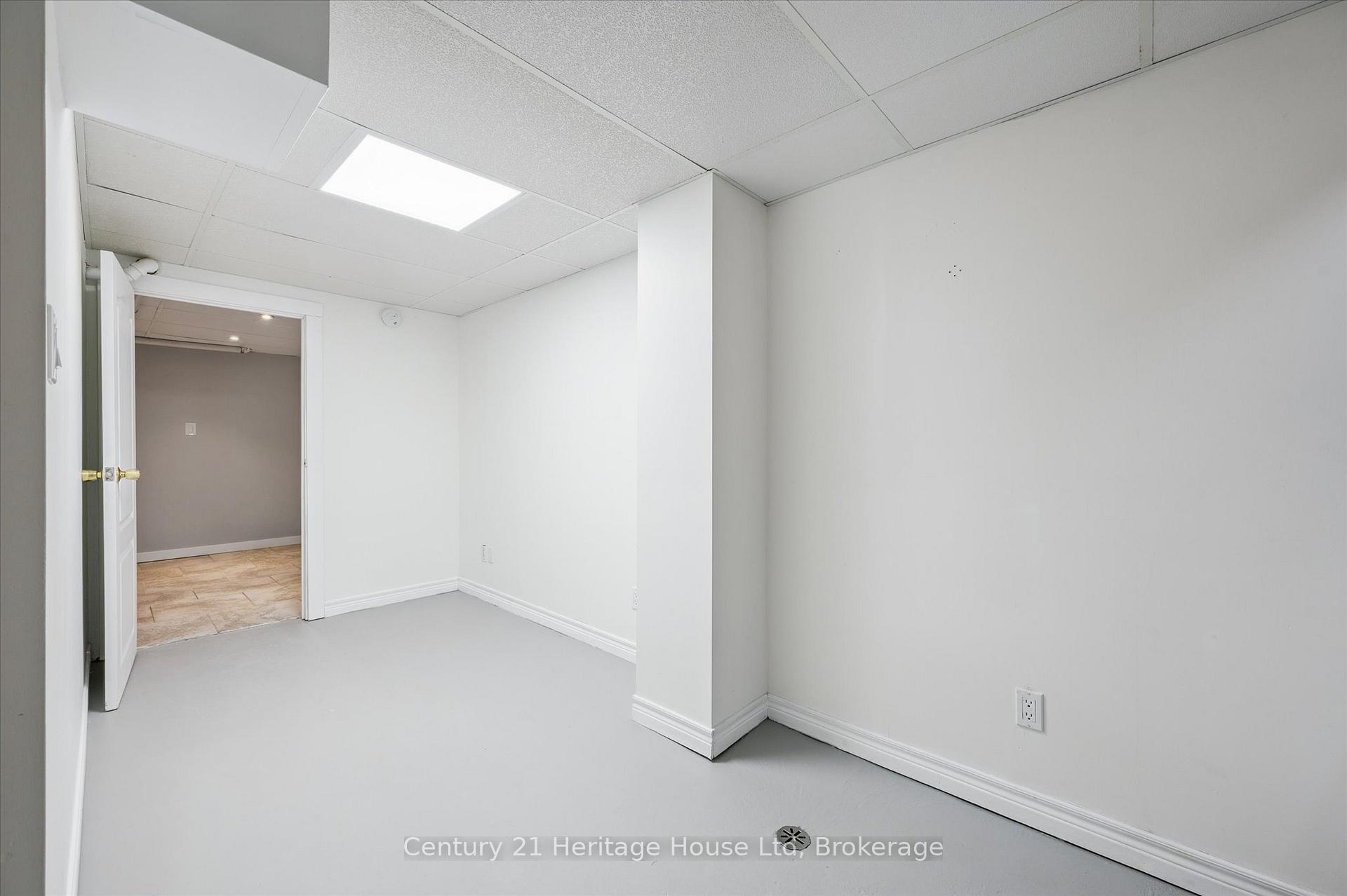 Photo 32 of Unit 230, 31 Greengate Road, Guelph, Junction/Onward Willow — HOMEH