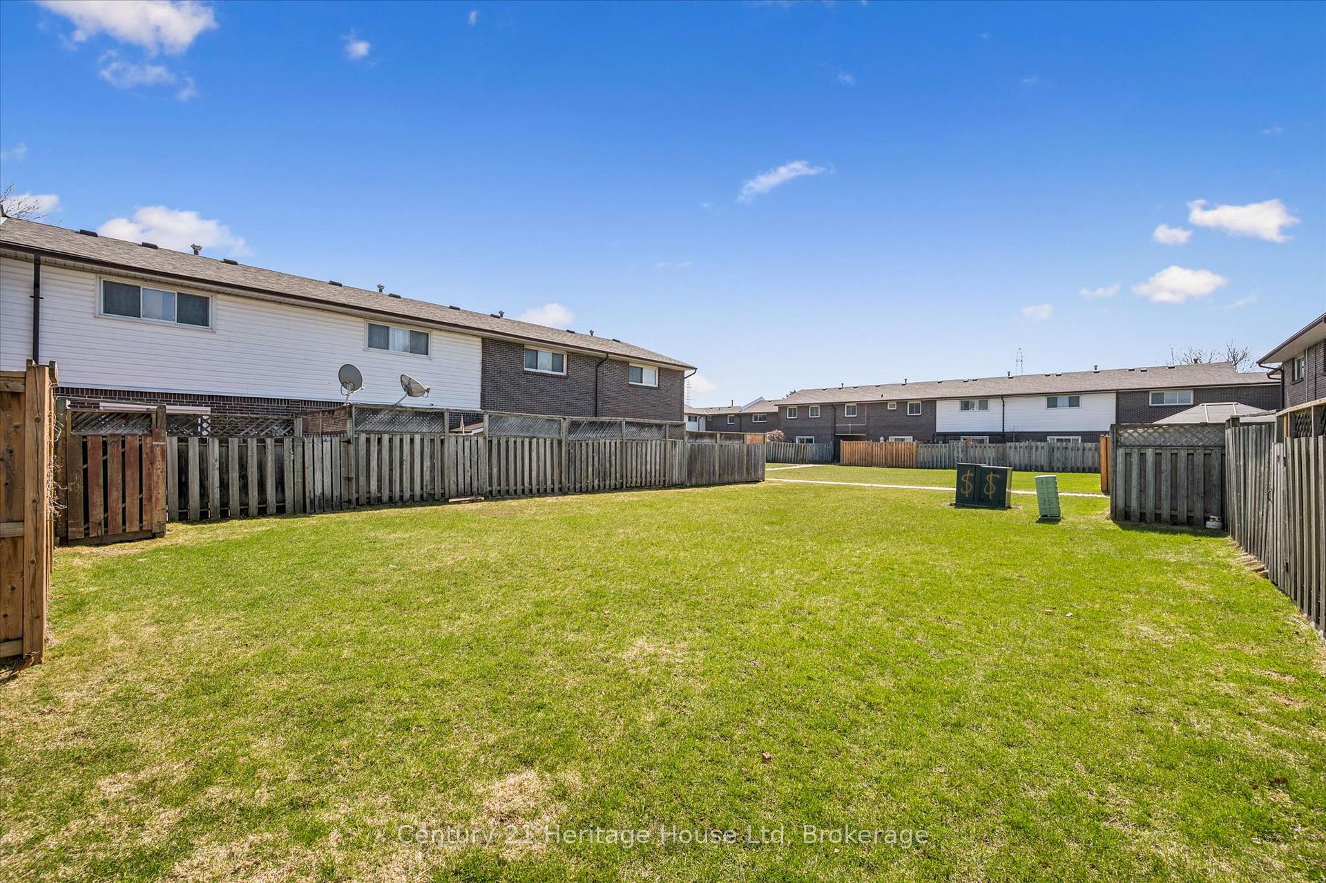 Photo 38 of Unit 230, 31 Greengate Road, Guelph, Junction/Onward Willow — HOMEH