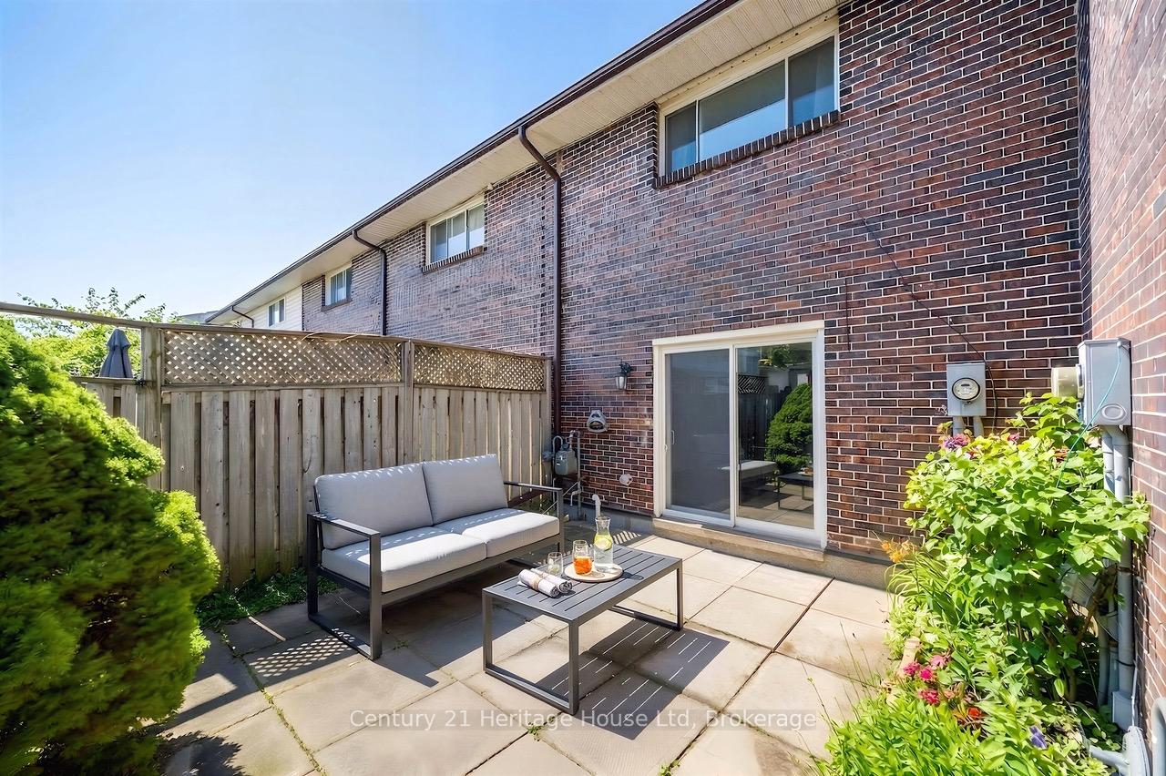 Photo 40 of Unit 230, 31 Greengate Road, Guelph, Junction/Onward Willow — HOMEH