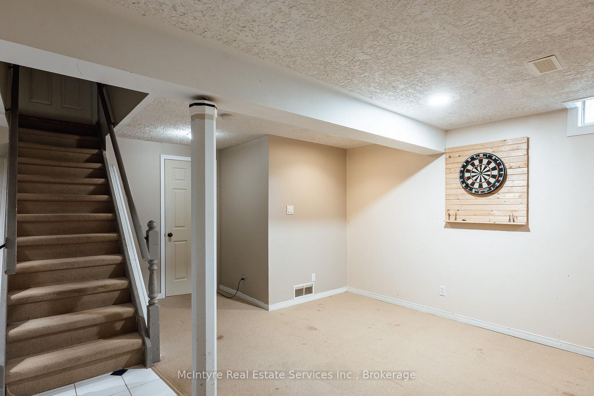 Photo 38 of 277 Canterbury Drive, Waterloo, Lexington/Lincoln Village — HOMEH