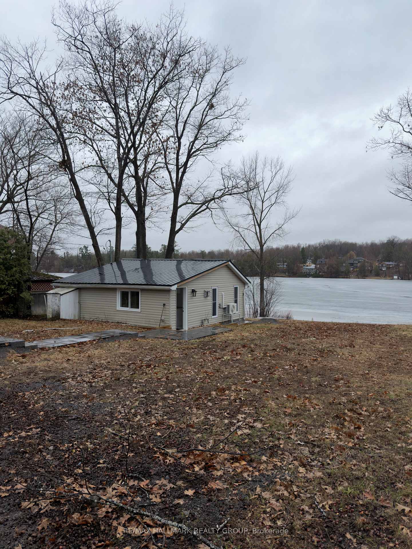 Photo 2 of 1114 Bayview Drive, Ottawa, Constance Bay — HOMEH