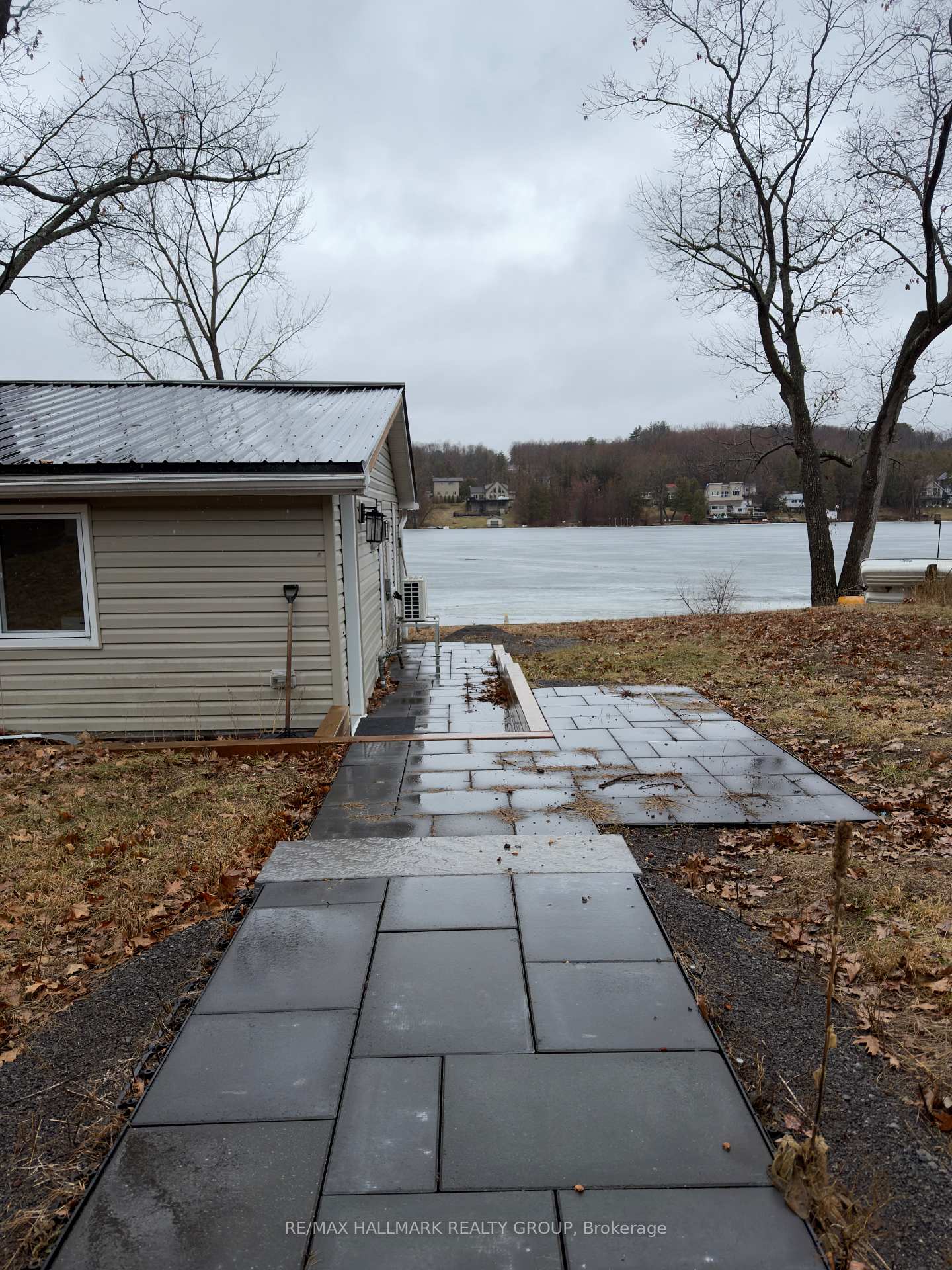 Photo 3 of 1114 Bayview Drive, Ottawa, Constance Bay — HOMEH