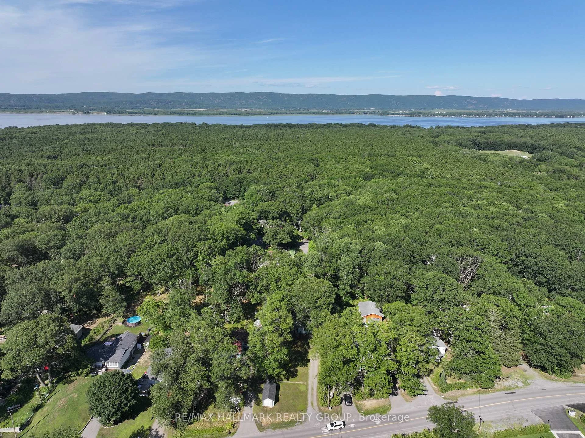 Photo 33 of 1114 Bayview Drive, Ottawa, Constance Bay — HOMEH
