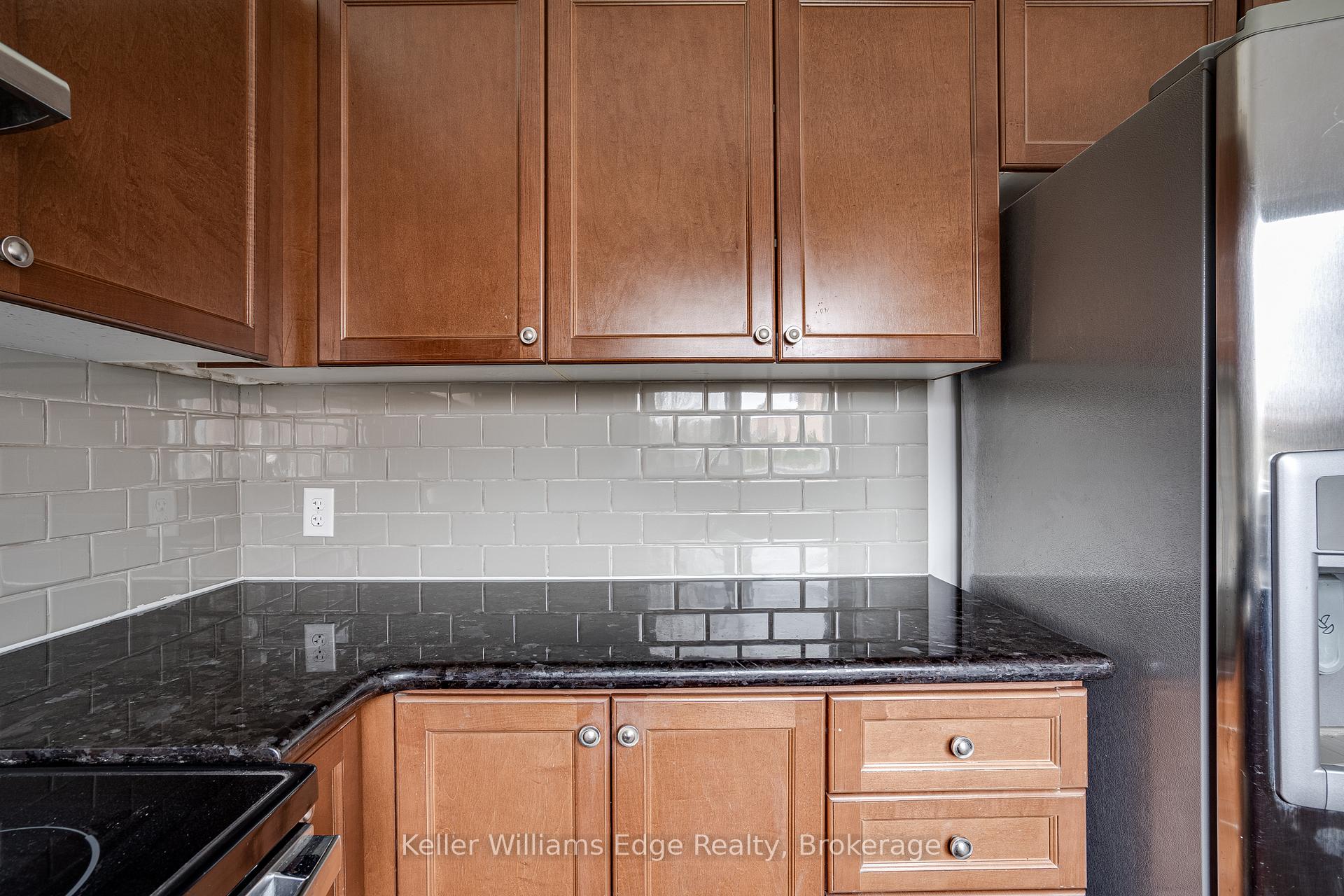 Photo 20 of 93 Glendarling Crescent, Hamilton, Winona Park — HOMEH