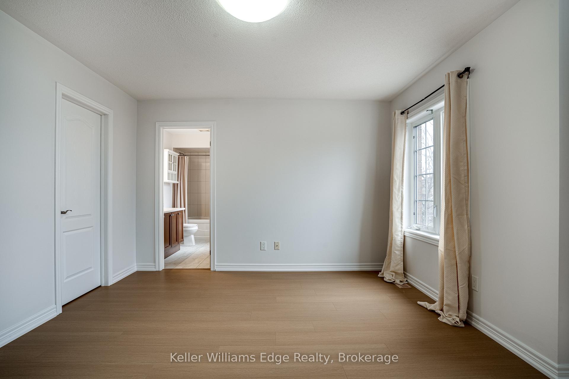 Photo 28 of 93 Glendarling Crescent, Hamilton, Winona Park — HOMEH