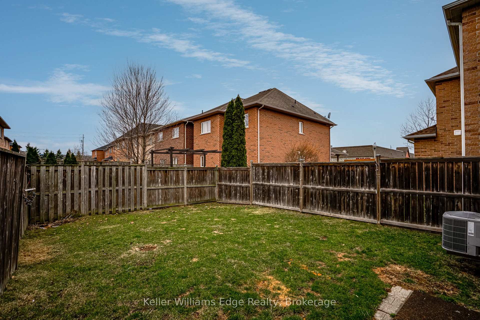 Photo 45 of 93 Glendarling Crescent, Hamilton, Winona Park — HOMEH