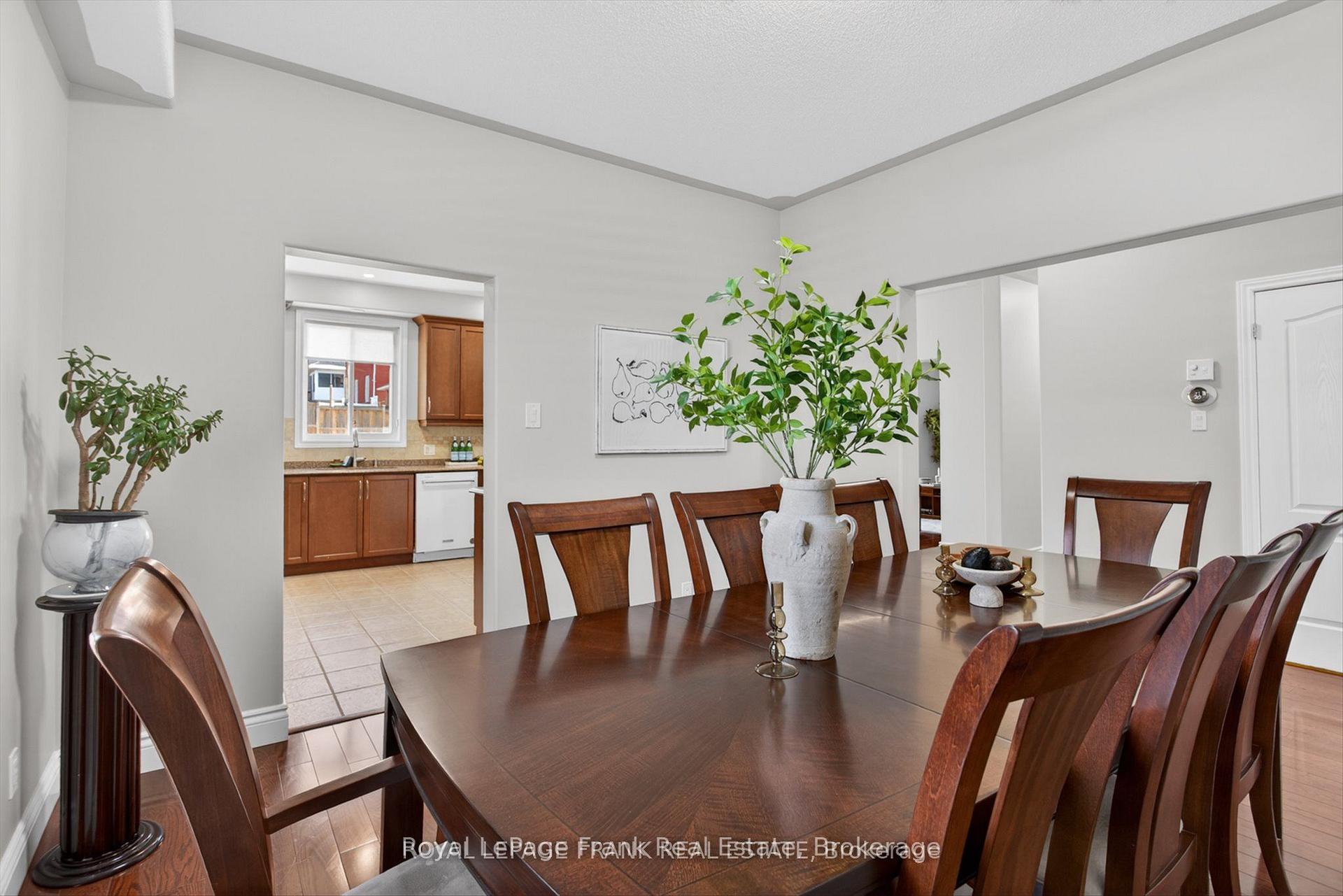 Photo 8 of 1504 Ireland Drive, Peterborough, Monaghan Ward 2 — HOMEH