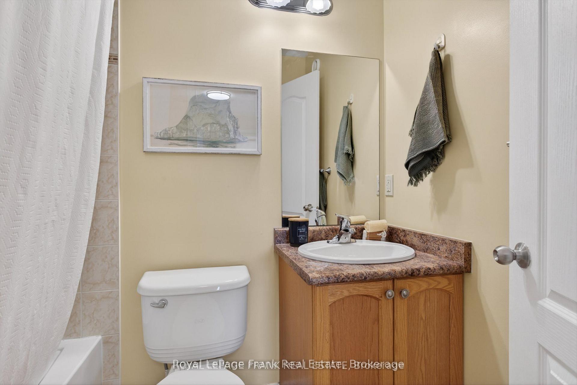 Photo 25 of 1504 Ireland Drive, Peterborough, Monaghan Ward 2 — HOMEH