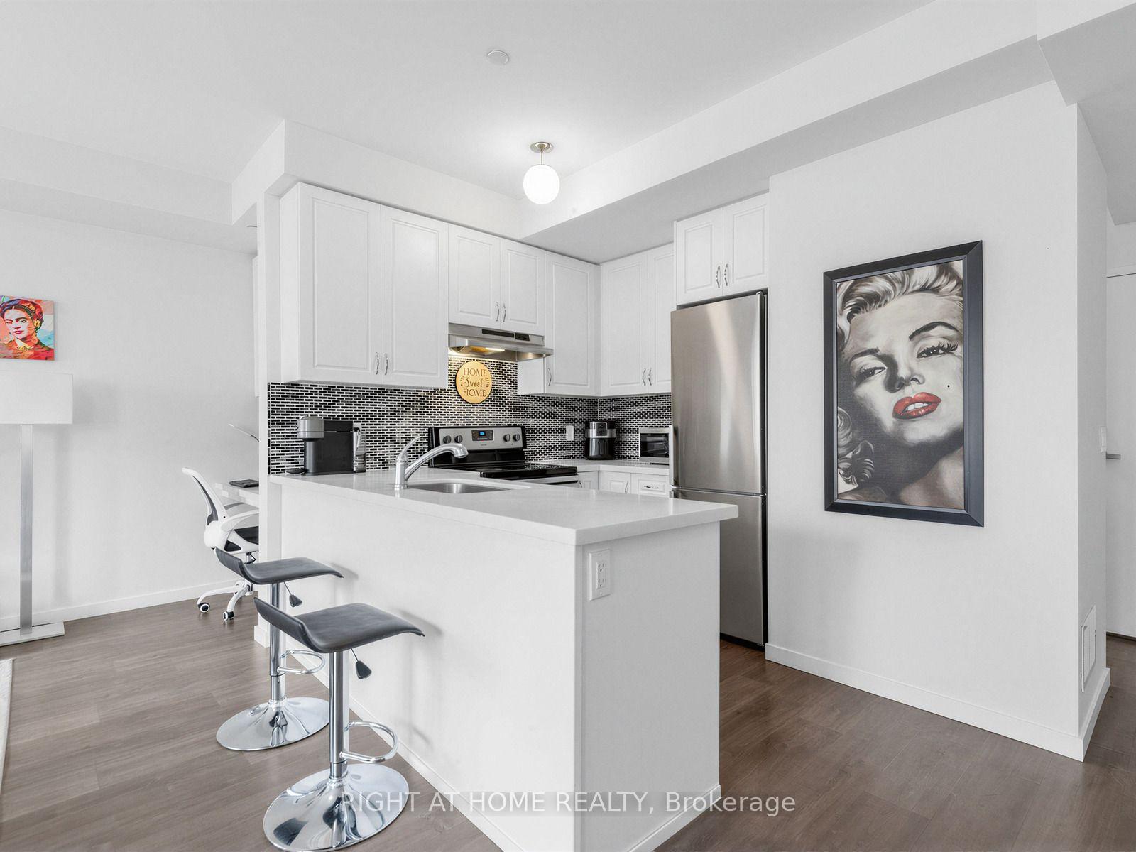 Photo 10 of Unit 86, 400 Alex Gardner Circle, Aurora, Aurora Village — HOMEH