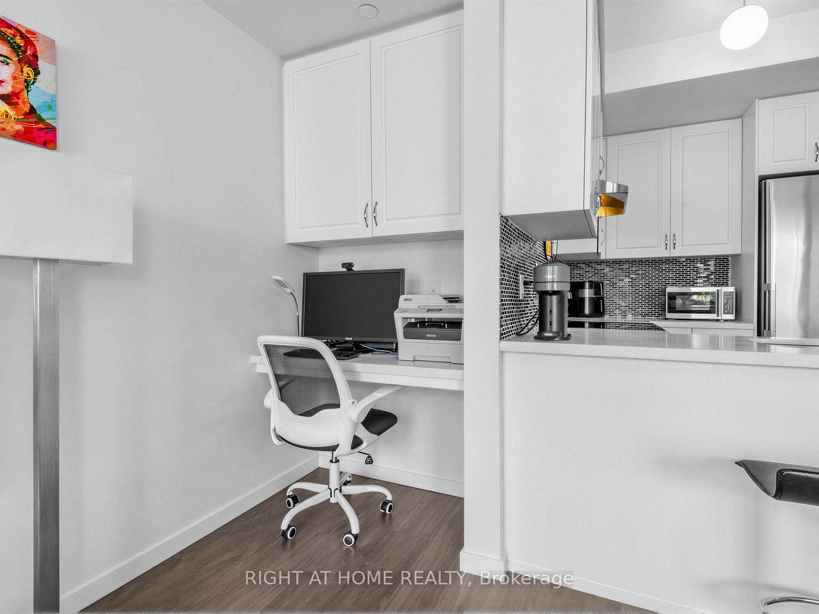 Photo 14 of Unit 86, 400 Alex Gardner Circle, Aurora, Aurora Village — HOMEH