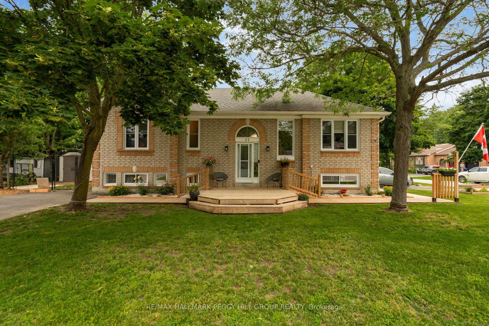 Front of 52 Harbour Crescent