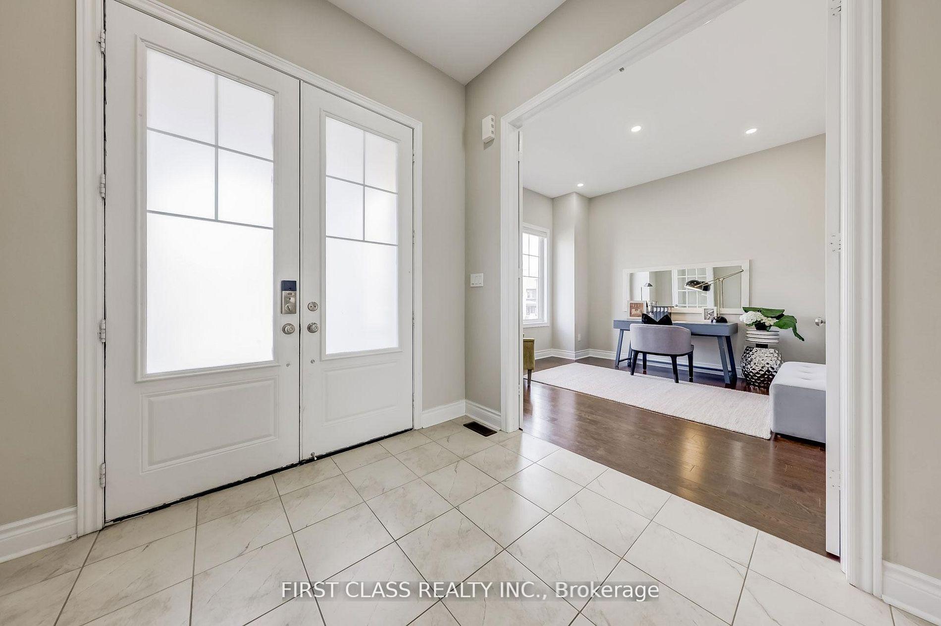 Photo 6 of 60 Match Point Court, Aurora, Aurora Estates — HOMEH