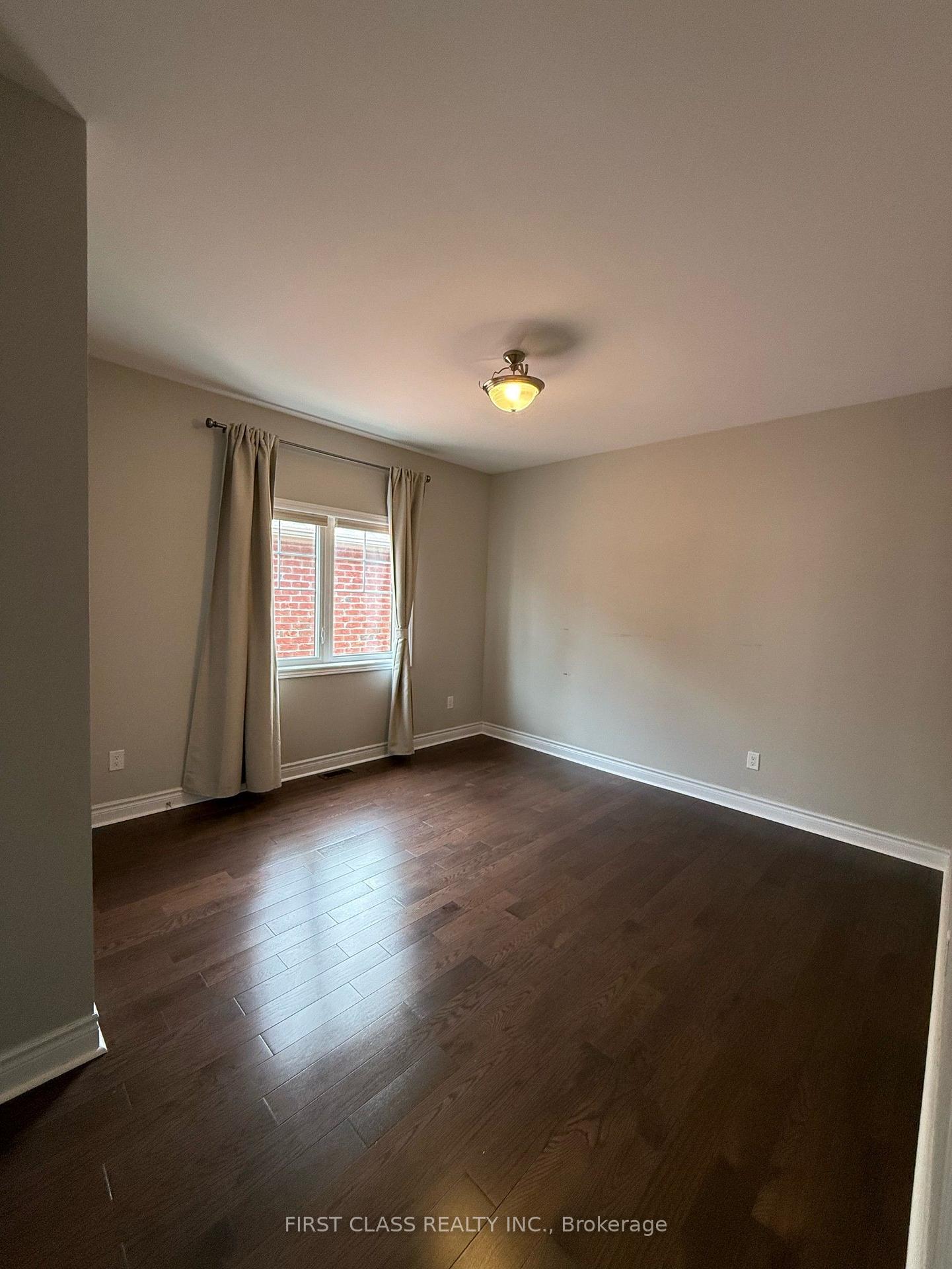Photo 12 of 60 Match Point Court, Aurora, Aurora Estates — HOMEH