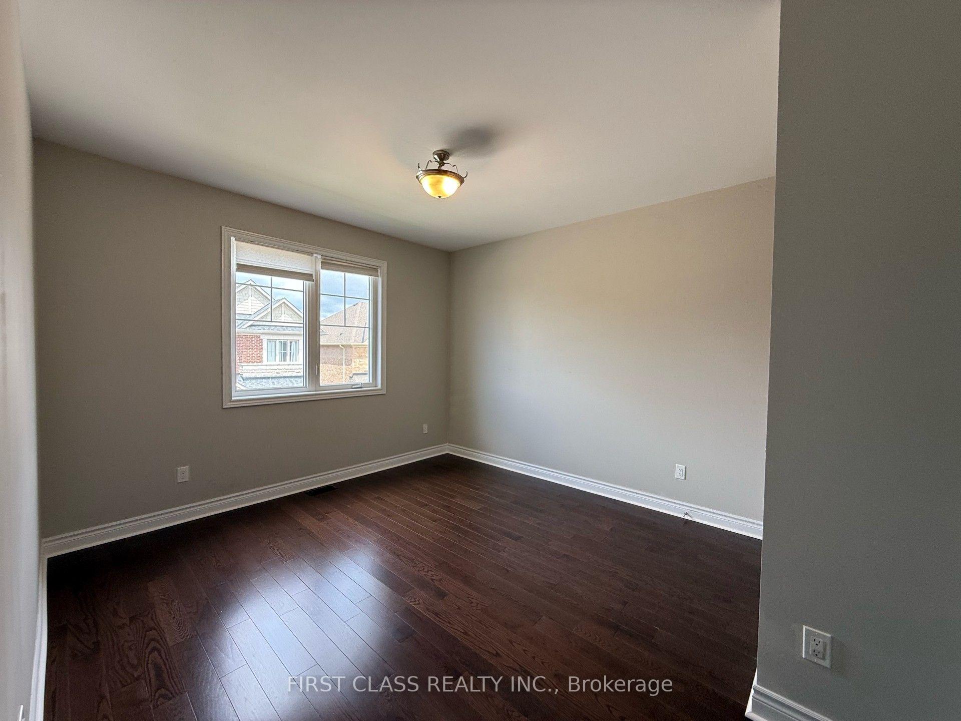 Photo 14 of 60 Match Point Court, Aurora, Aurora Estates — HOMEH