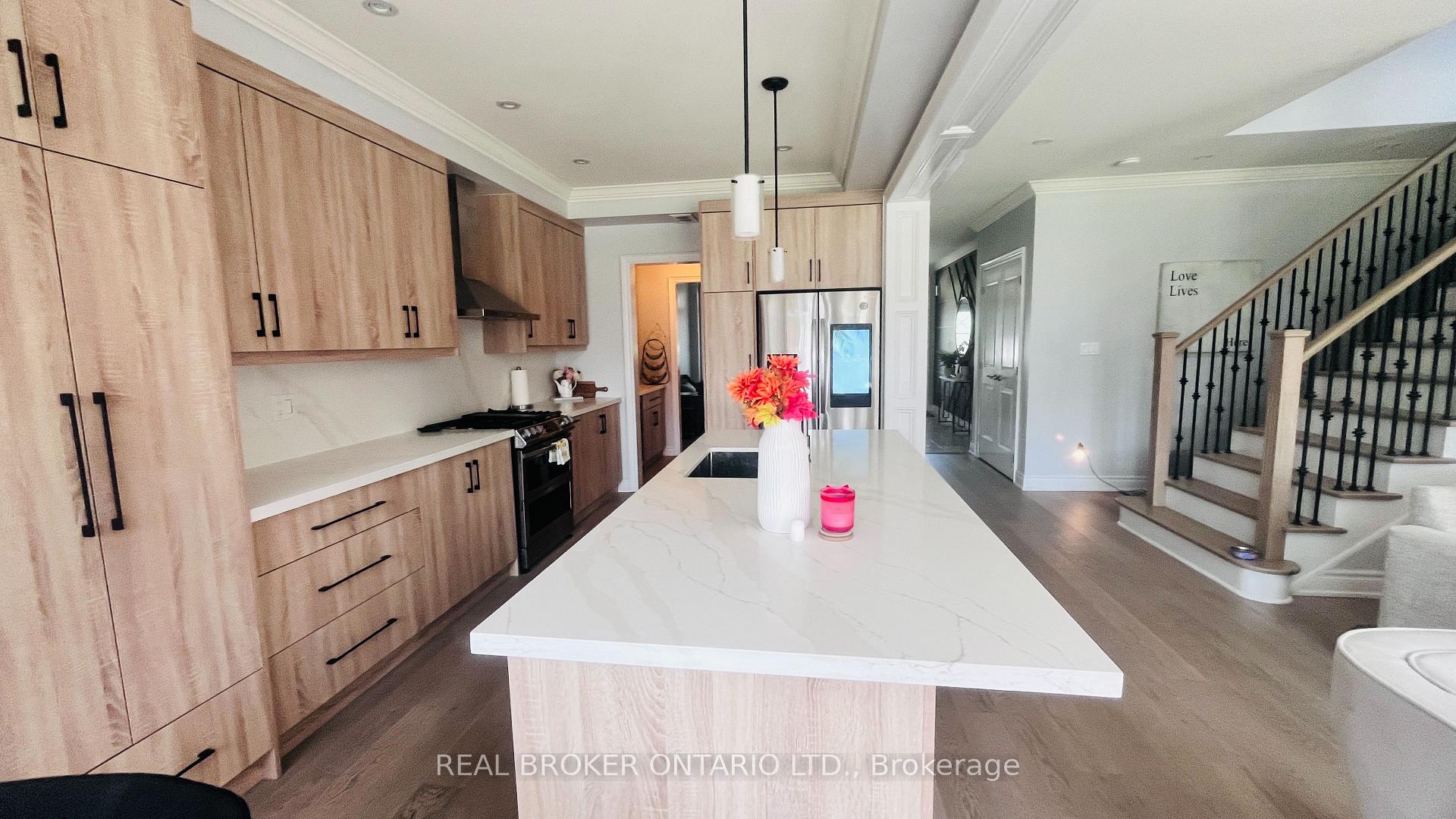 Photo 12 of 15 Birch Park Drive, Whitby, Pringle Creek — HOMEH