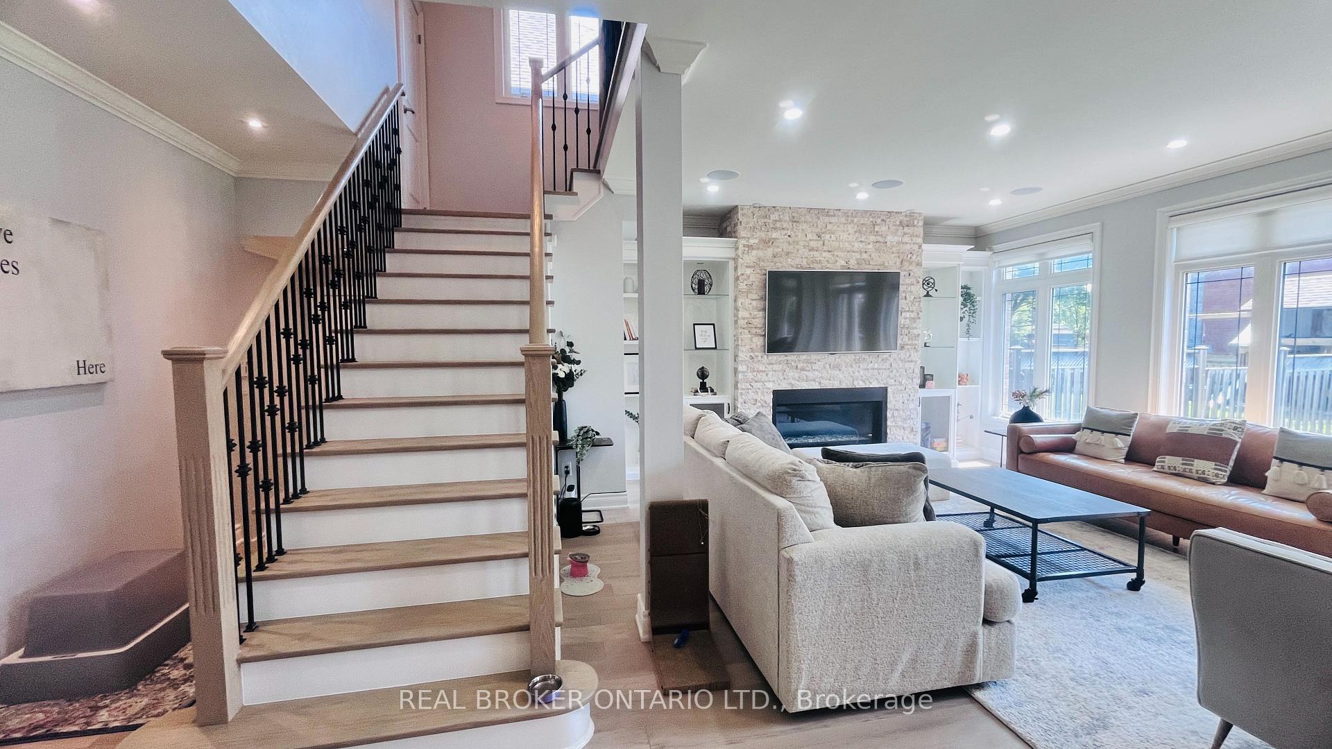 Photo 16 of 15 Birch Park Drive, Whitby, Pringle Creek — HOMEH