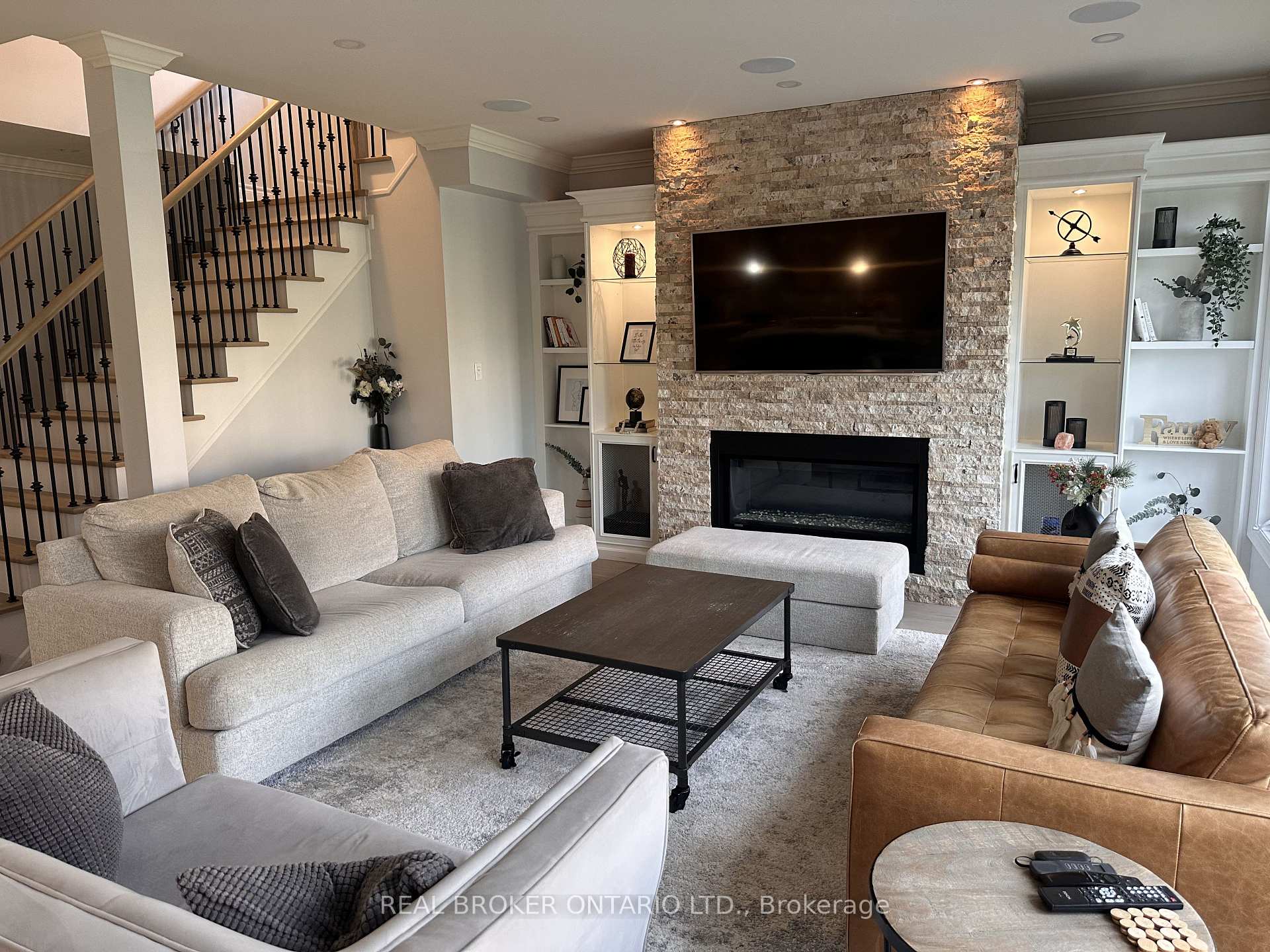 Photo 18 of 15 Birch Park Drive, Whitby, Pringle Creek — HOMEH