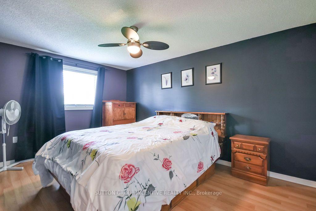 Photo 26 of 10 Palling Lane, Barrie, Grove East — HOMEH