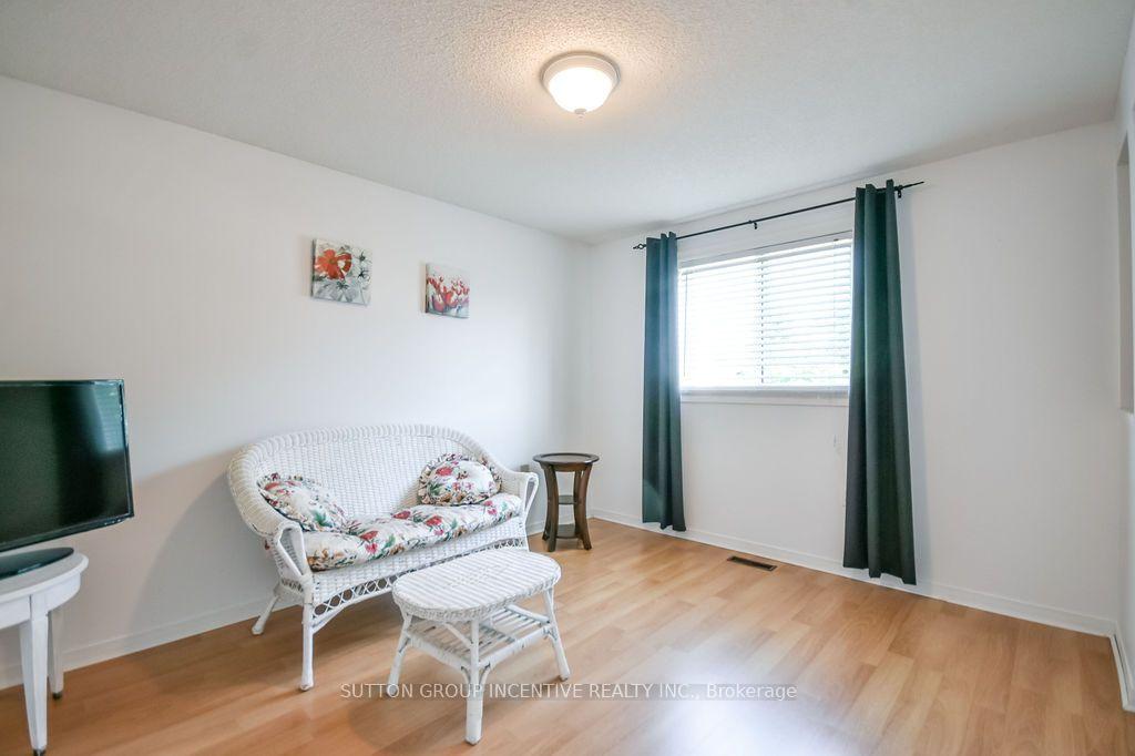 Photo 29 of 10 Palling Lane, Barrie, Grove East — HOMEH