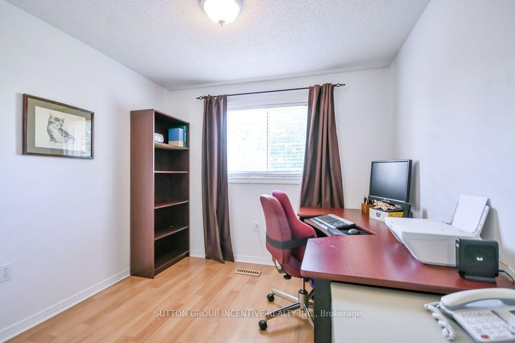 Photo 32 of 10 Palling Lane, Barrie, Grove East — HOMEH