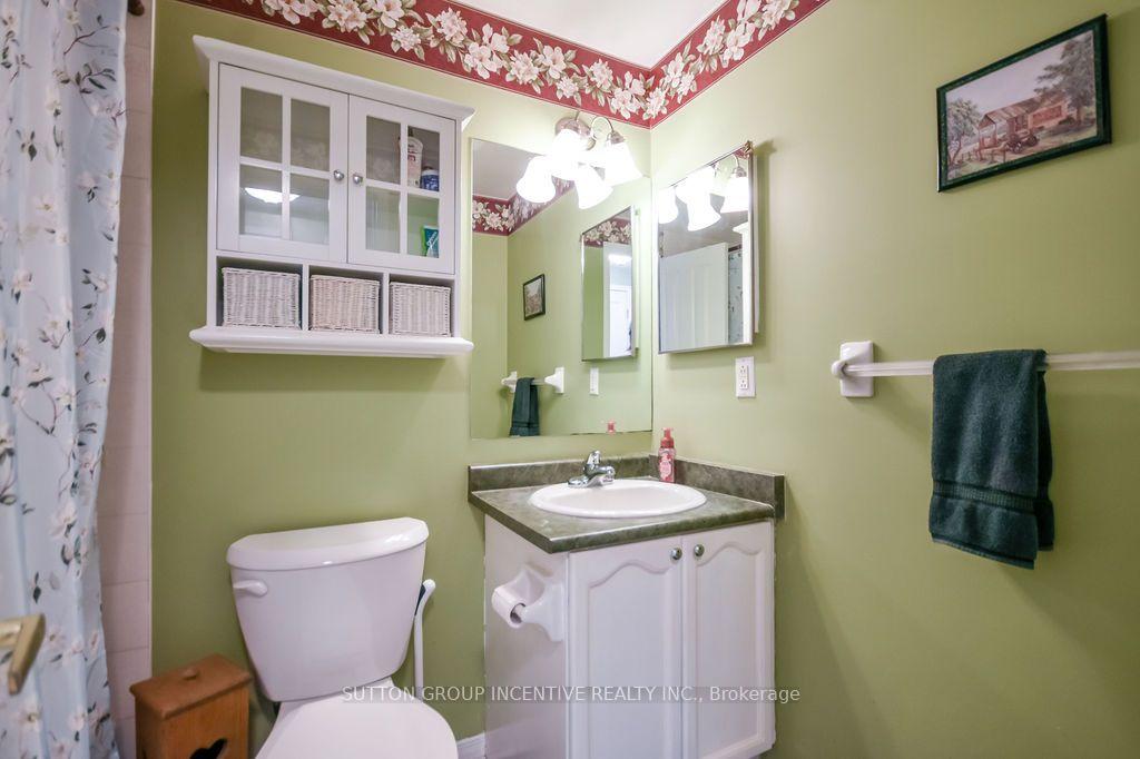 Photo 36 of 10 Palling Lane, Barrie, Grove East — HOMEH