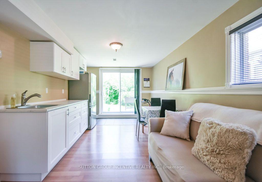 Photo 41 of 10 Palling Lane, Barrie, Grove East — HOMEH