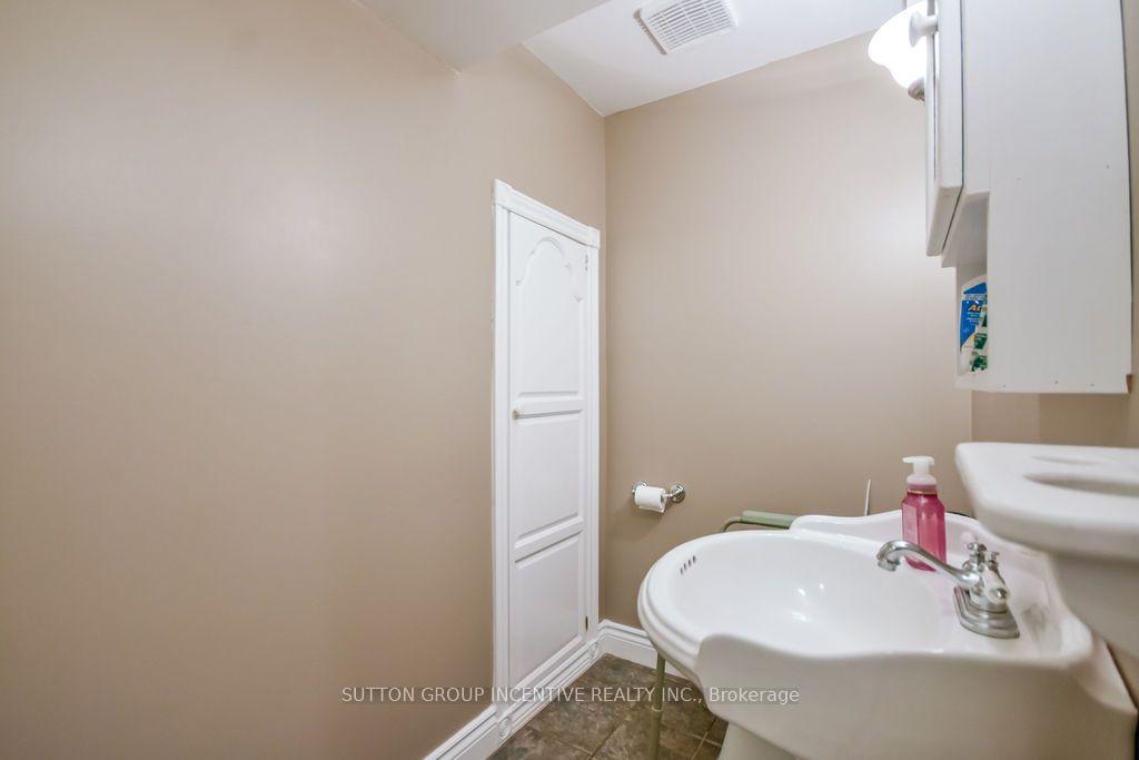 Photo 48 of 10 Palling Lane, Barrie, Grove East — HOMEH