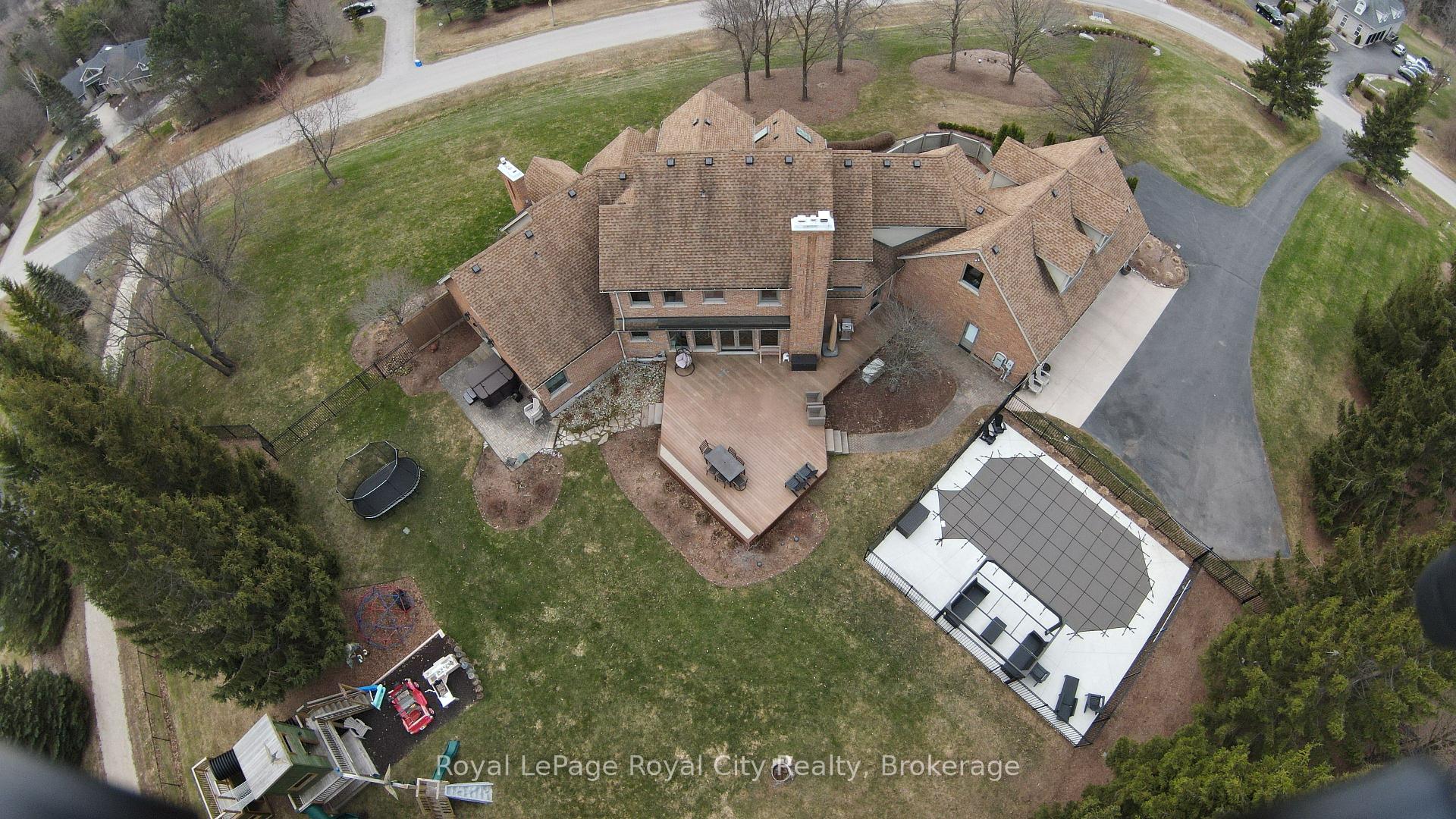 Photo 35 of 20 Fox Run Drive, Puslinch, Rural Puslinch East — HOMEH