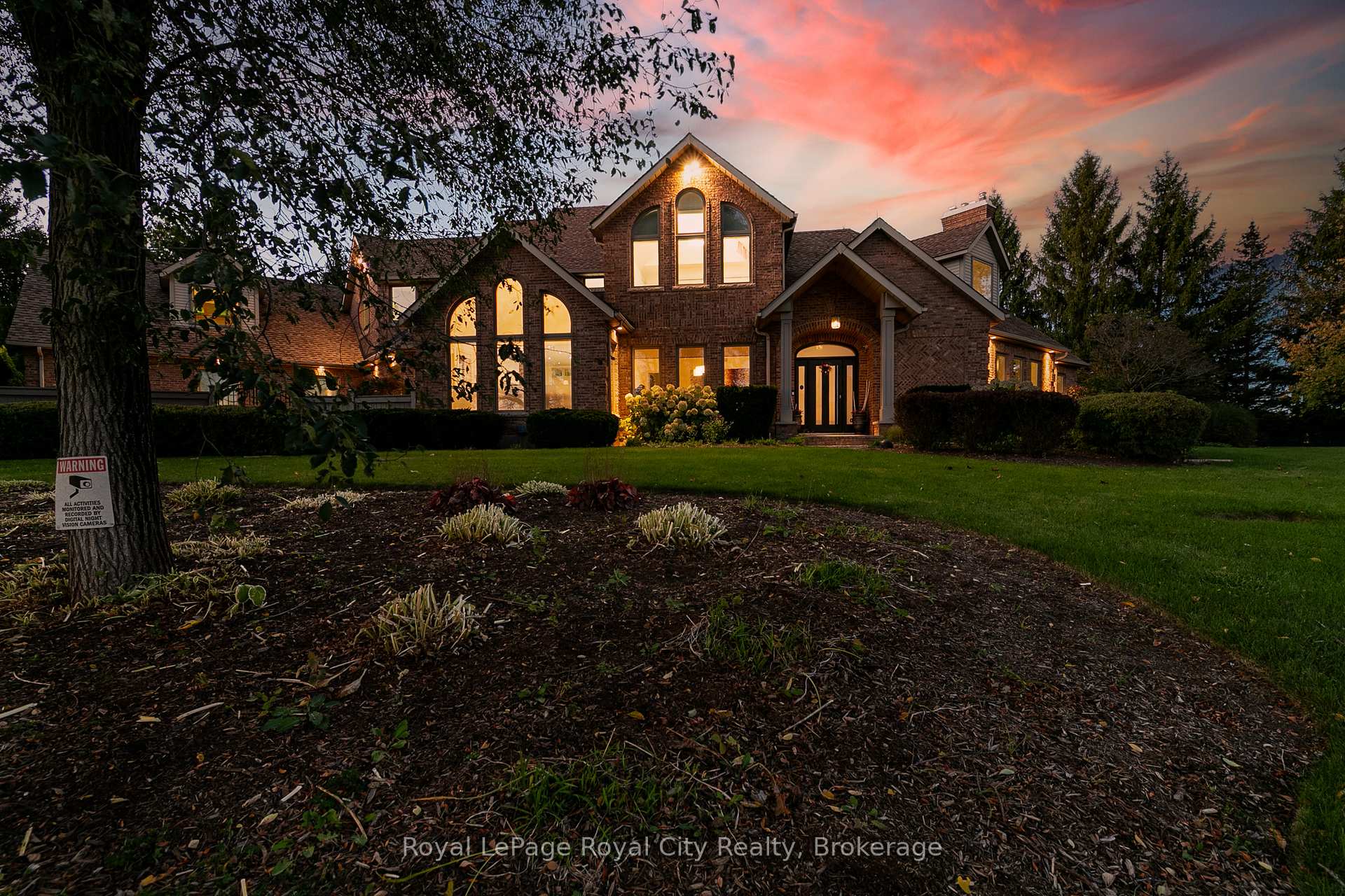 Photo 37 of 20 Fox Run Drive, Puslinch, Rural Puslinch East — HOMEH
