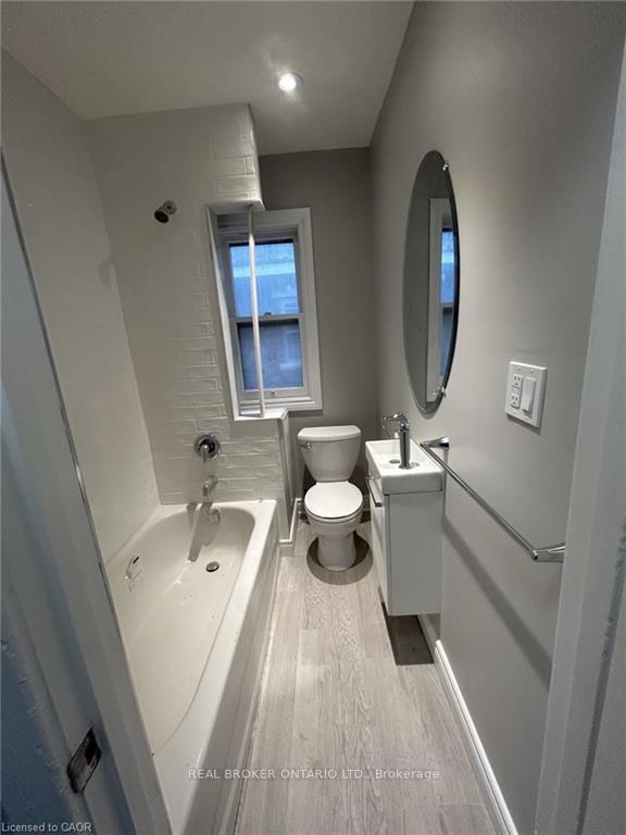 Photo 10 of Unit 6, 983 Main Street E, Hamilton, Crown Point — HOMEH