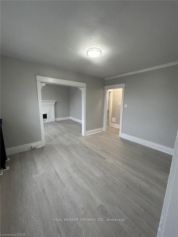 Photo 13 of Unit 6, 983 Main Street E, Hamilton, Crown Point — HOMEH