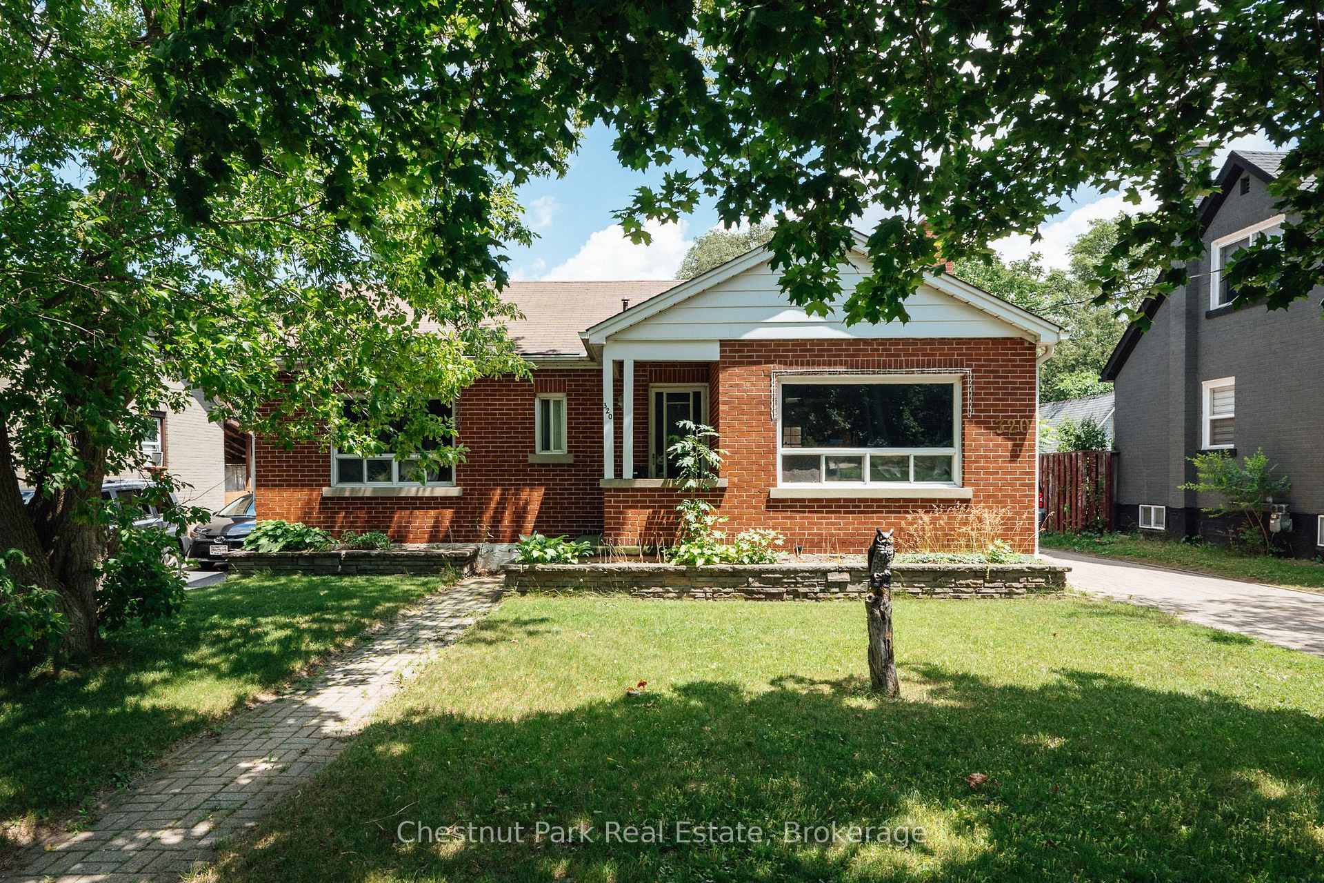 Photo 2 of 320 St Leger Street, Kitchener, Uptown Waterloo/North Ward — HOMEH