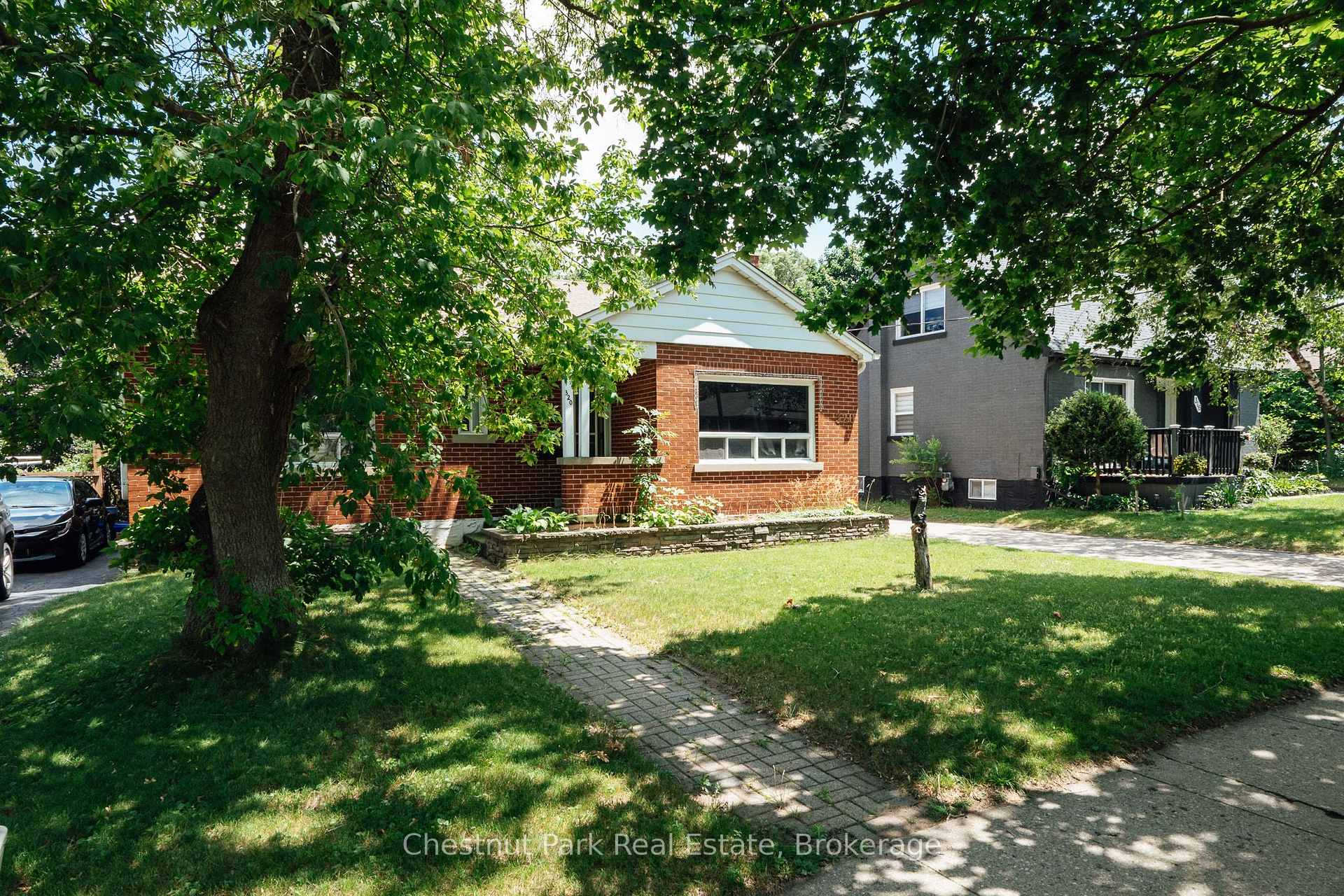 Photo 3 of 320 St Leger Street, Kitchener, Uptown Waterloo/North Ward — HOMEH