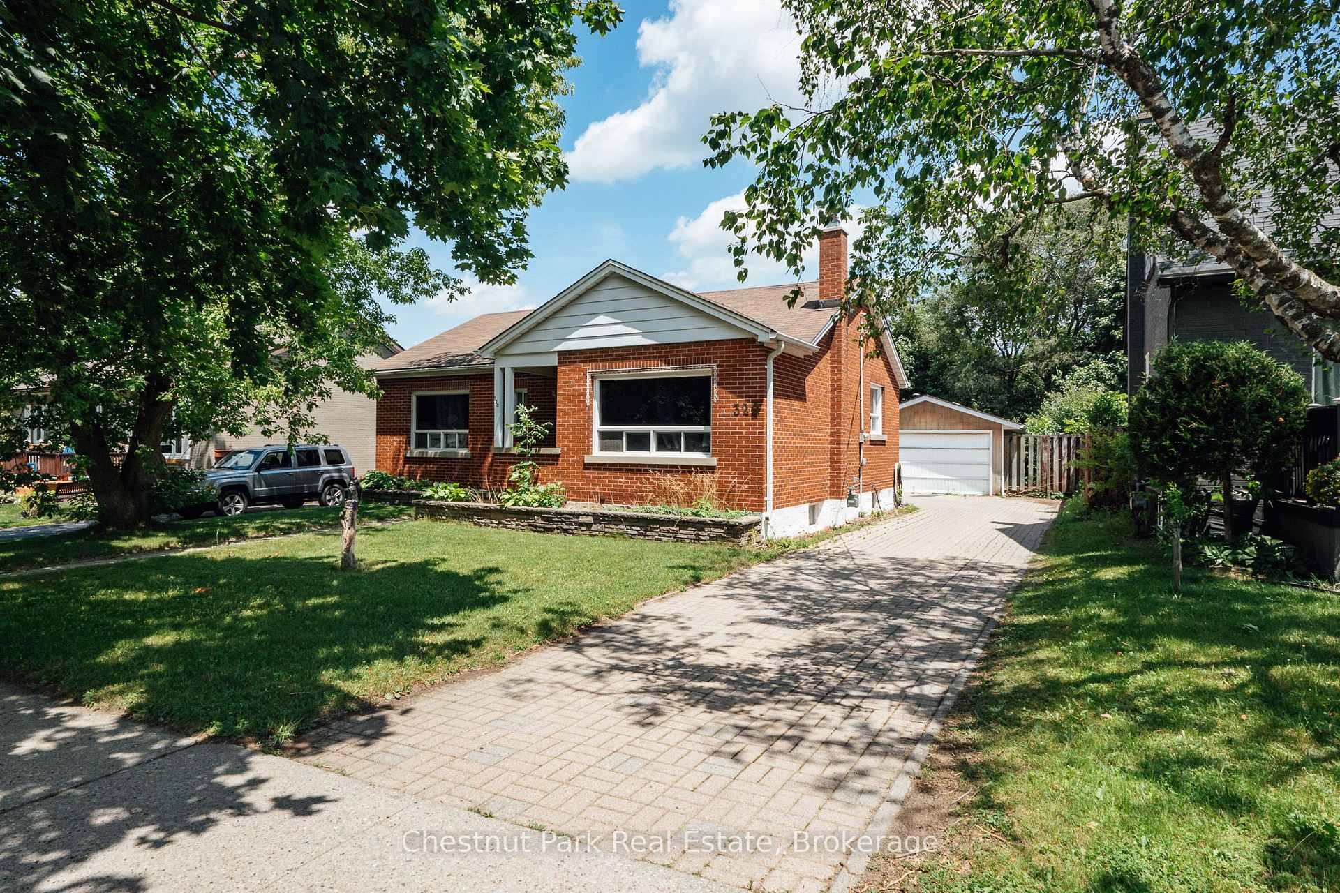 Photo 4 of 320 St Leger Street, Kitchener, Uptown Waterloo/North Ward — HOMEH