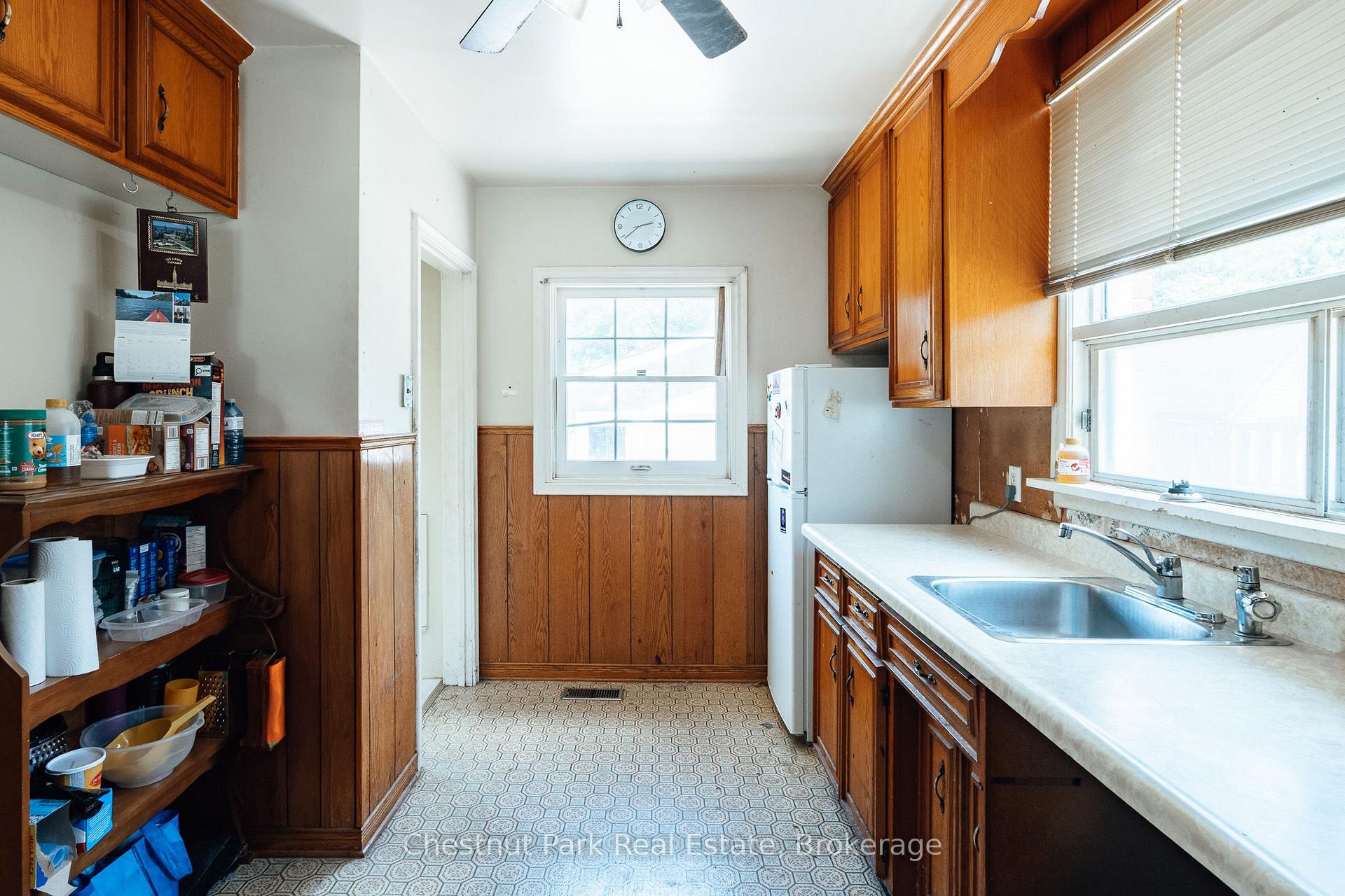 Photo 9 of 320 St Leger Street, Kitchener, Uptown Waterloo/North Ward — HOMEH