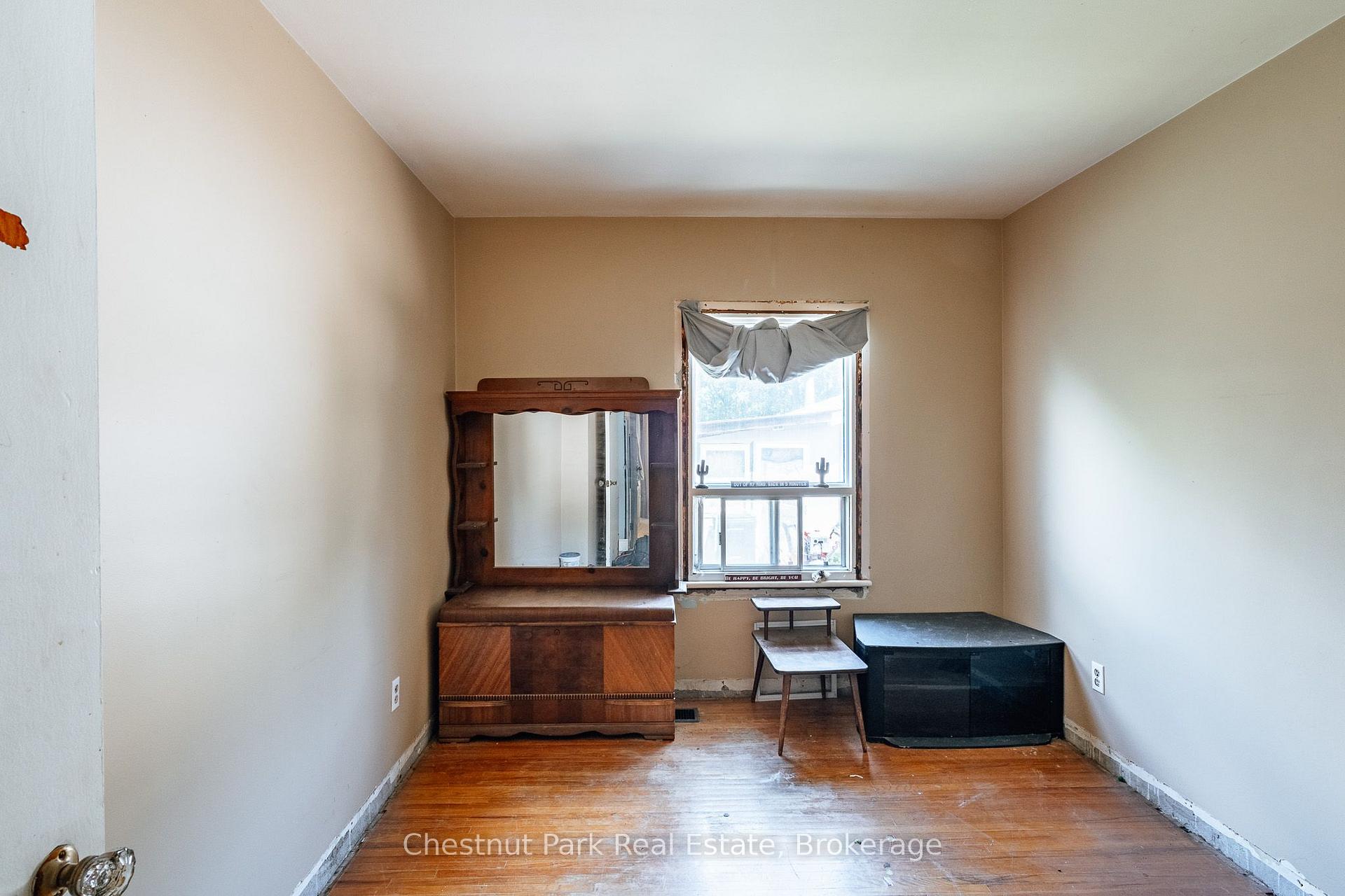 Photo 19 of 320 St Leger Street, Kitchener, Uptown Waterloo/North Ward — HOMEH