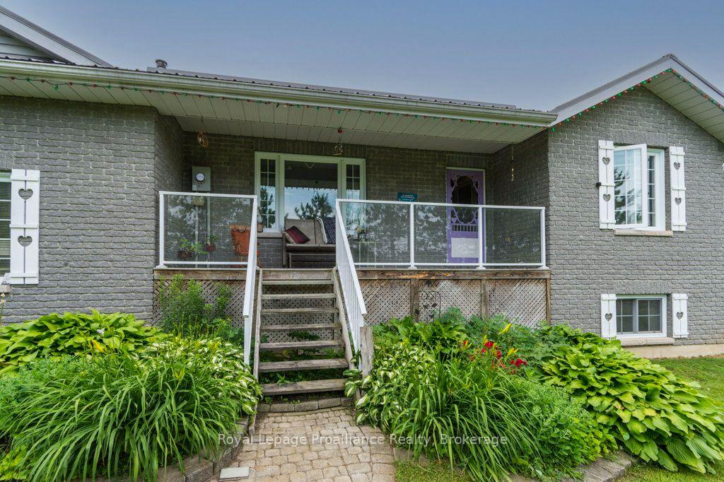 Photo 3 of 697 Gunter Settlement Road, Quinte West, Murray Ward — HOMEH
