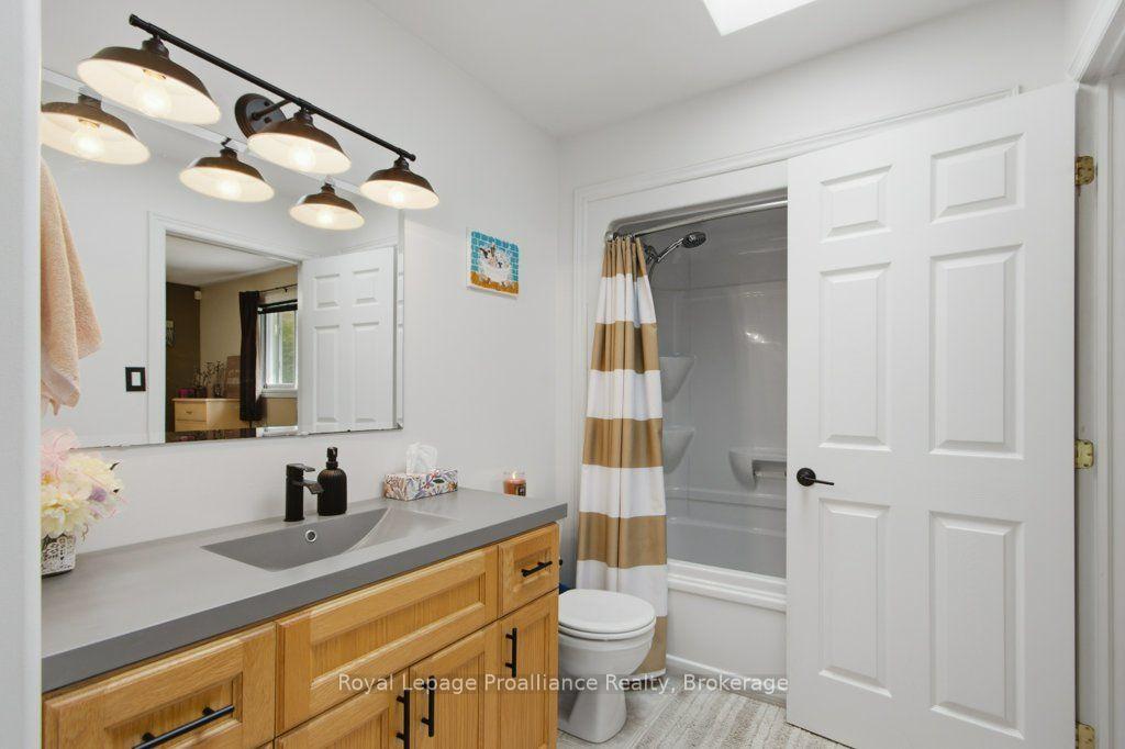 Photo 24 of 697 Gunter Settlement Road, Quinte West, Murray Ward — HOMEH