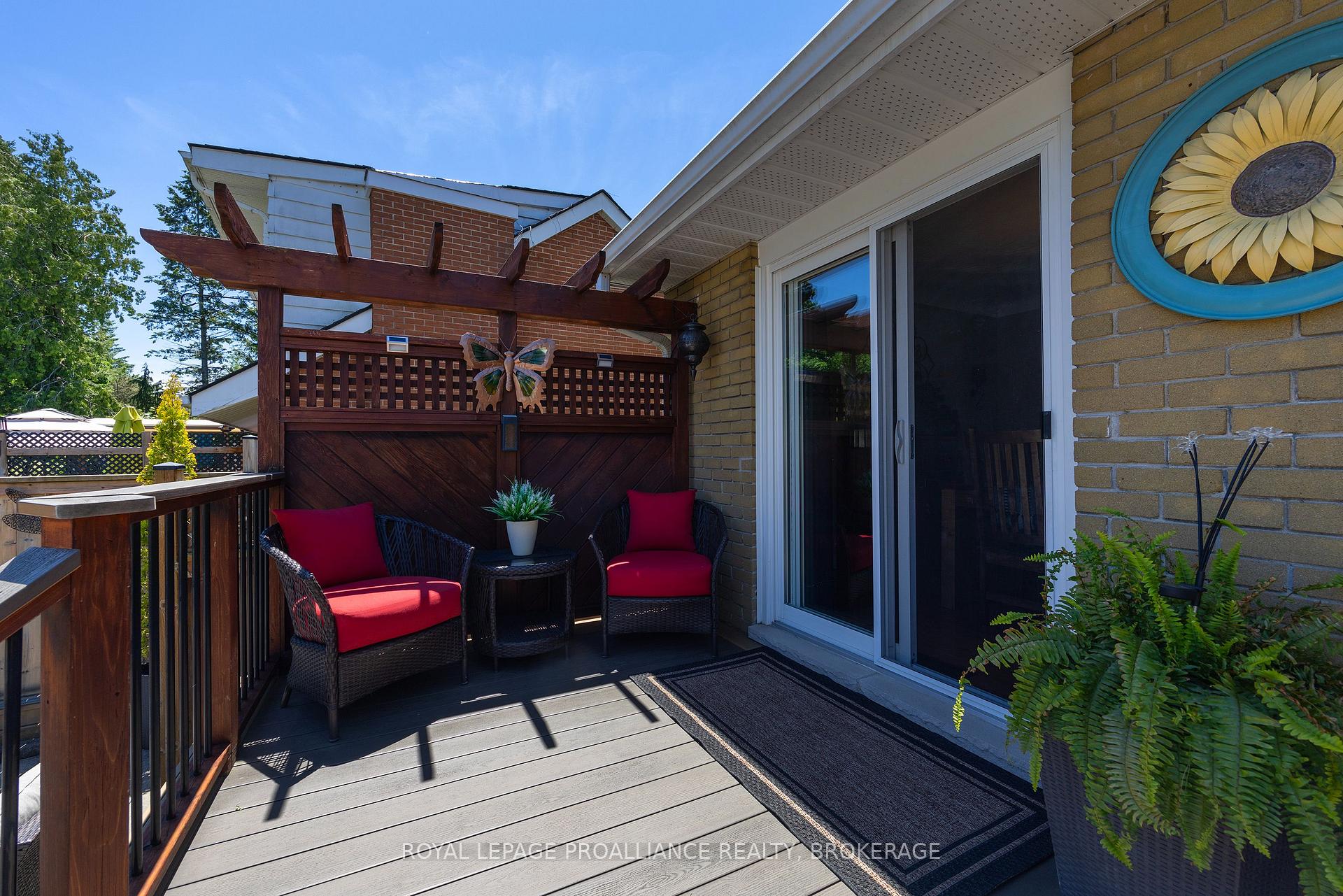 Photo 14 of 317 Avenue Road, Kingston, West of Sir John A. Blvd — HOMEH