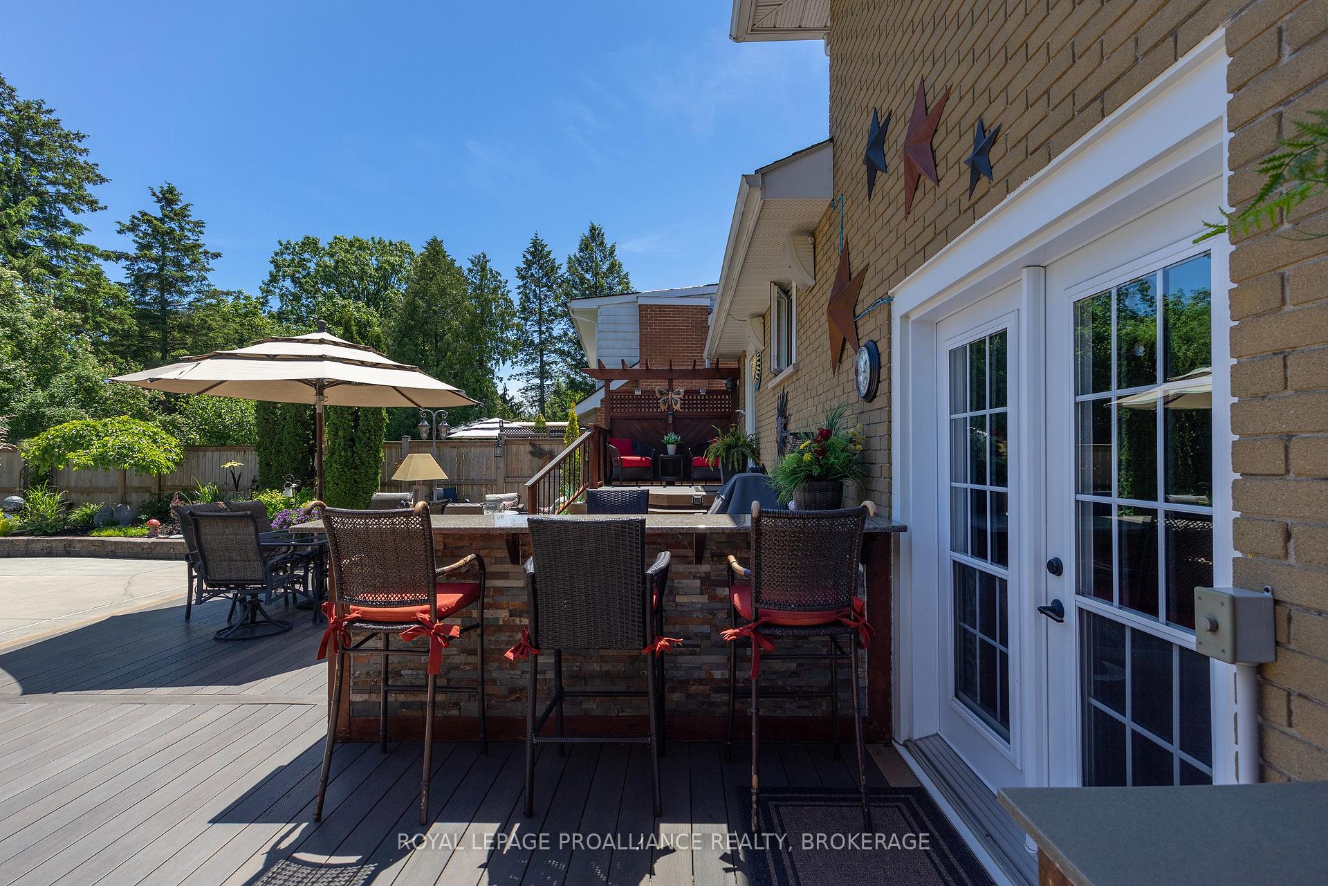 Photo 22 of 317 Avenue Road, Kingston, West of Sir John A. Blvd — HOMEH