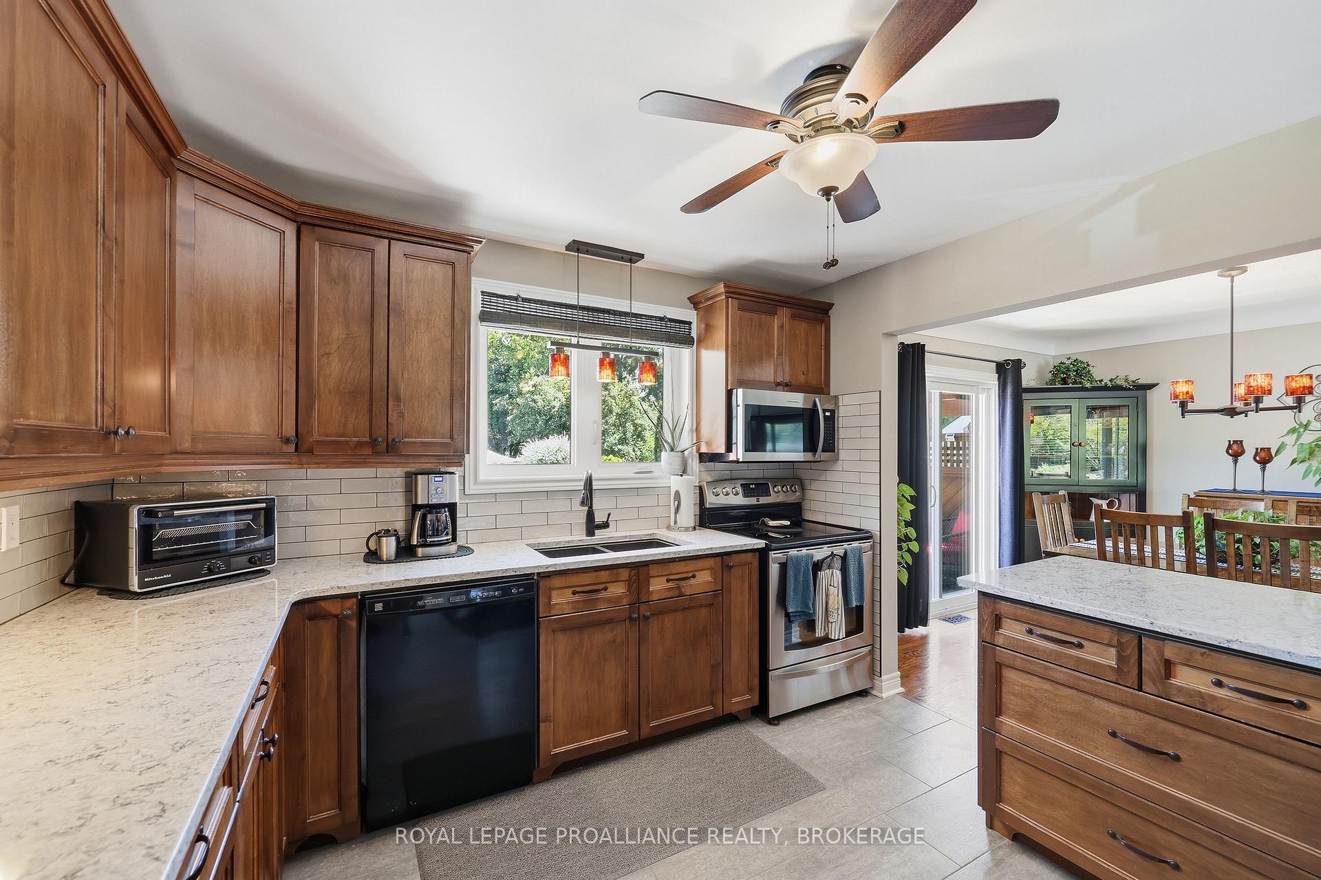 Photo 32 of 317 Avenue Road, Kingston, West of Sir John A. Blvd — HOMEH