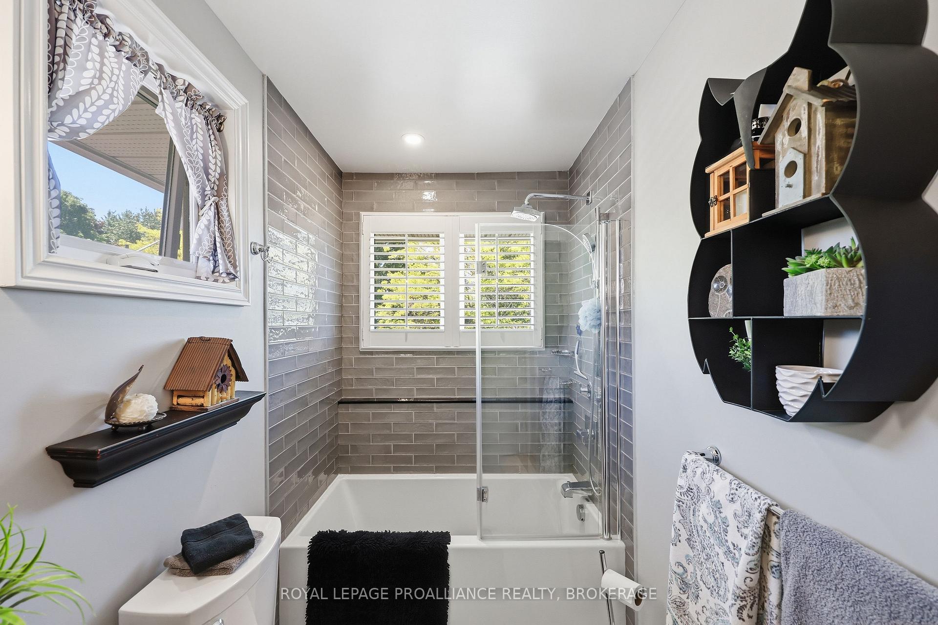 Photo 45 of 317 Avenue Road, Kingston, West of Sir John A. Blvd — HOMEH