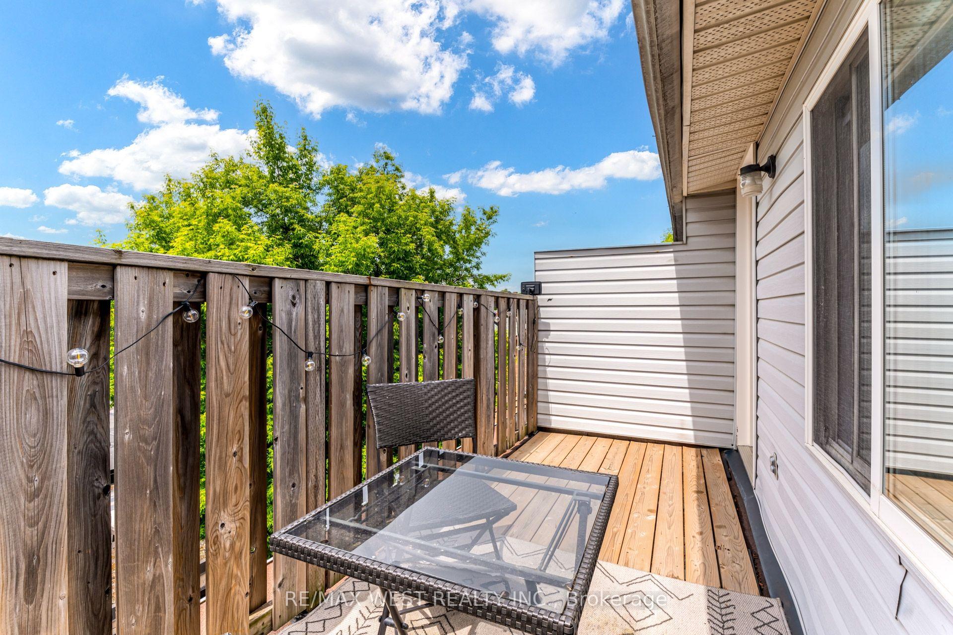 Photo 12 of 12 Grogan Mews, Toronto, Dovercourt-Wallace Emerson-Junction — HOMEH